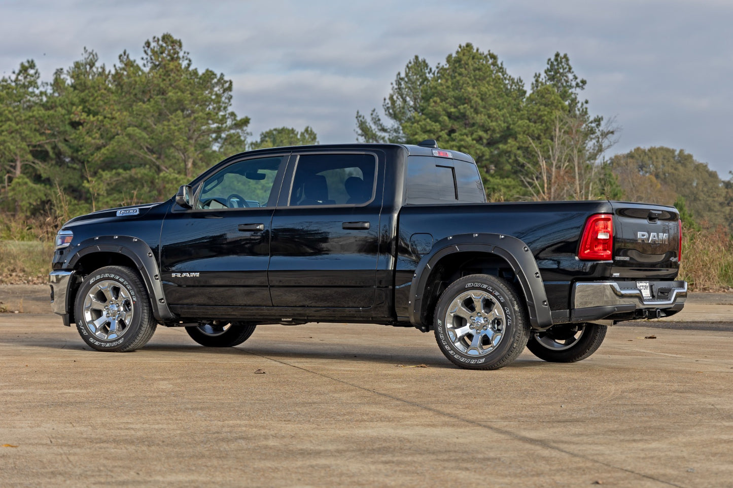 Fender Flares Defender Ram 1500 2WD/4WD (2025) Rough Country-33