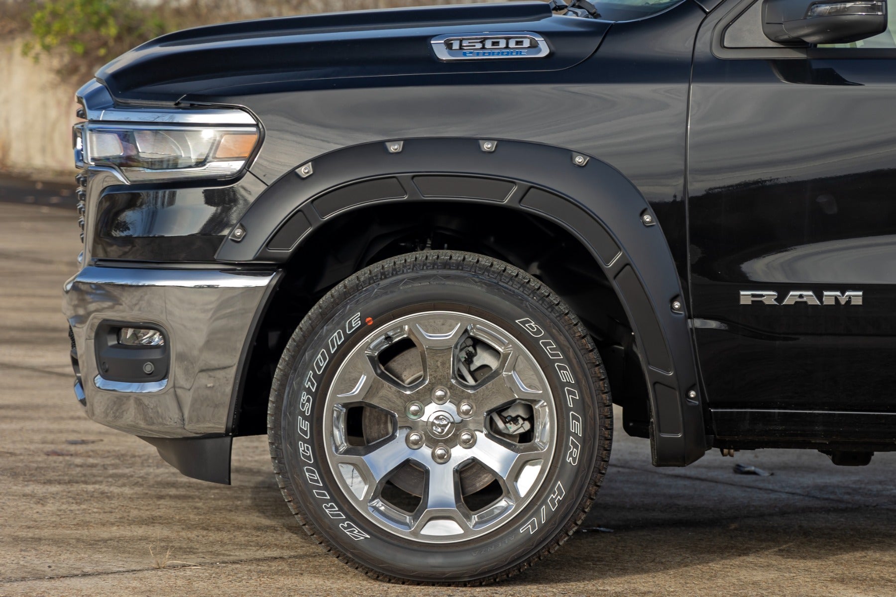 Fender Flares Defender Ram 1500 2WD/4WD (2025) Rough Country-11