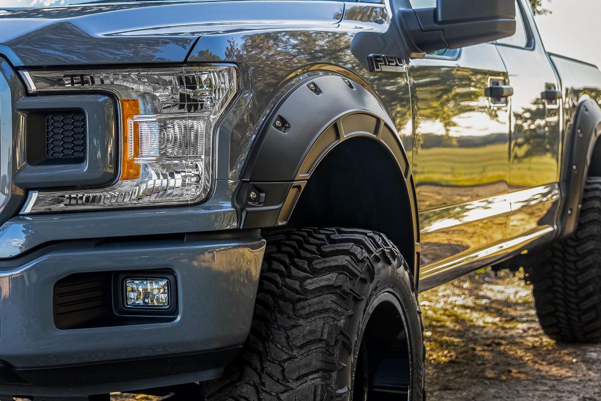 Rough Country Defender Pocket Fender Flares Flat Black Ford F-150 2WD/4WD (15-20) Rough Country