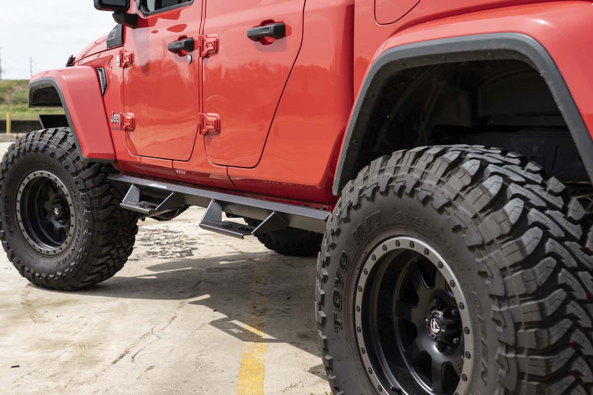 Jeep Cab-Length AL2 Drop Steps 2020 Gladiator JT Rough Country-4