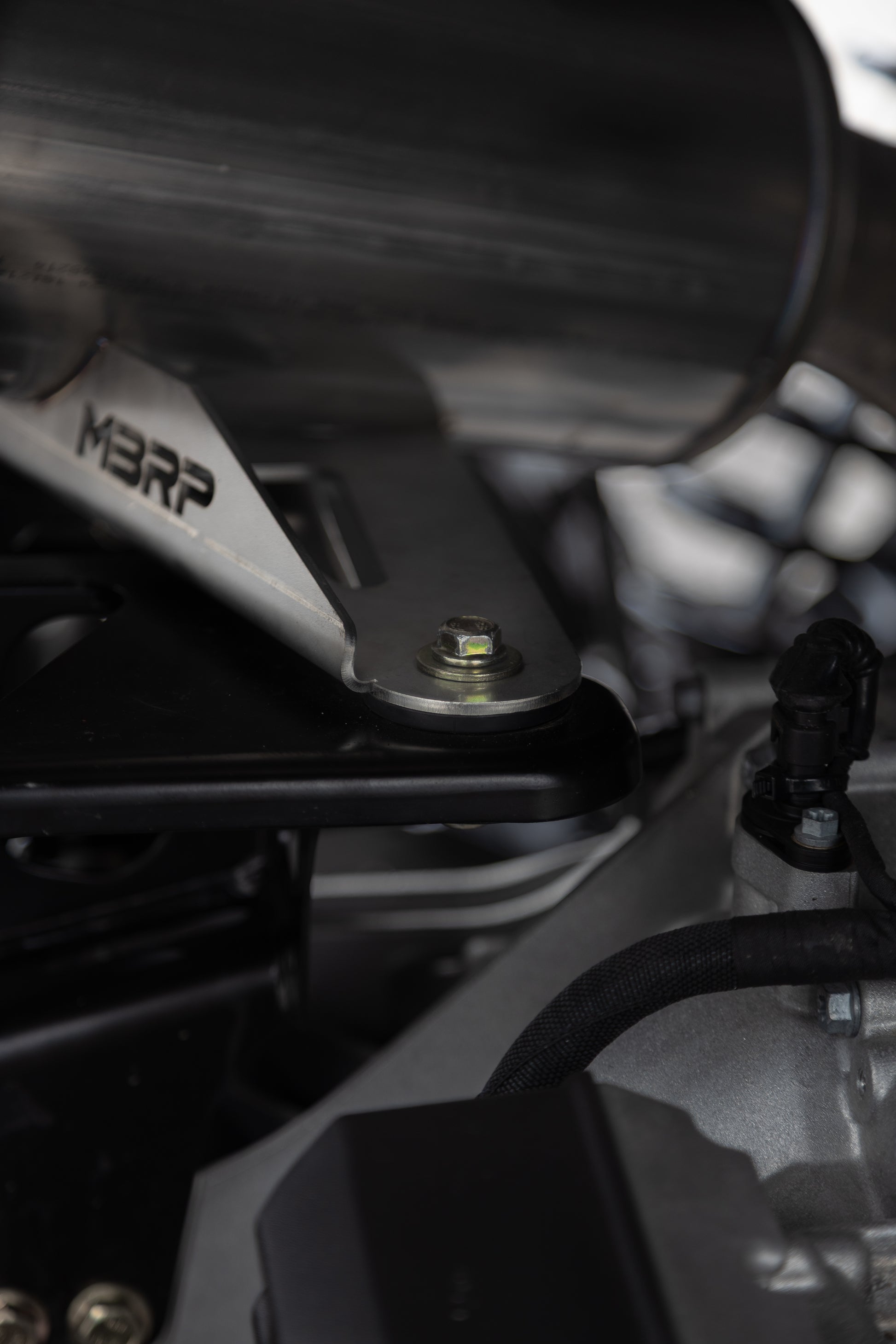 24-Present Can-Am Maverick R, Performance Series Single Slip-on System with Catalytic Converter MBRP-3