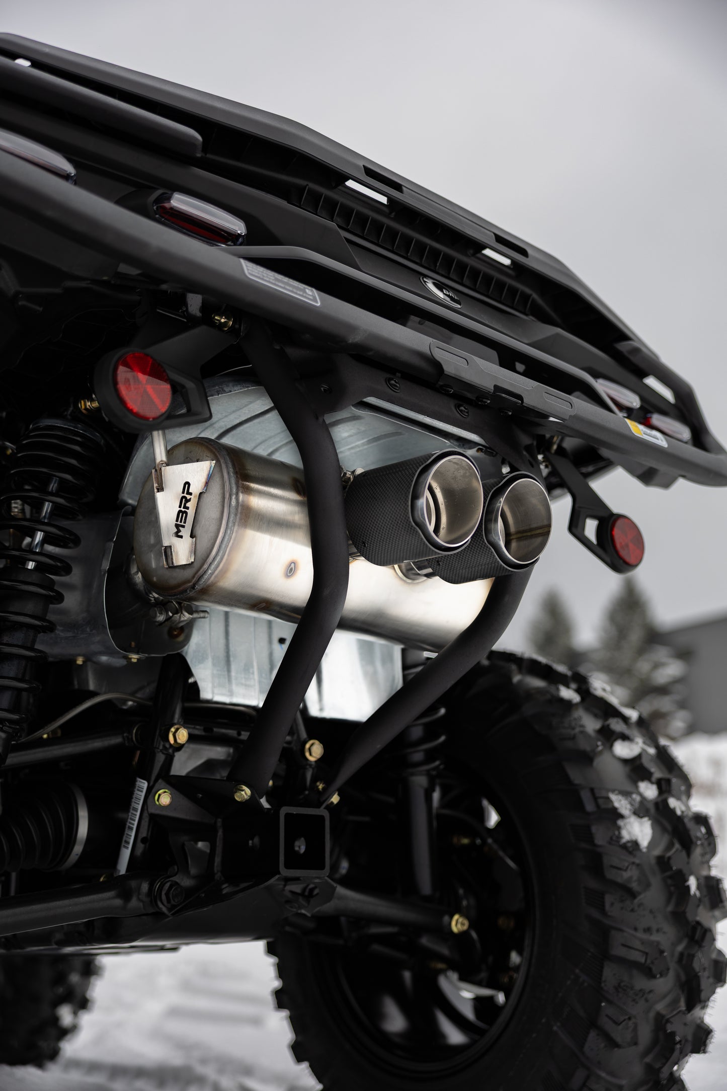 25-Up Can-Am Outlander 850/1000R 6-Inch Single Slip-on System, Dual Outlet with CF Tips, Performance Series MBRP-6