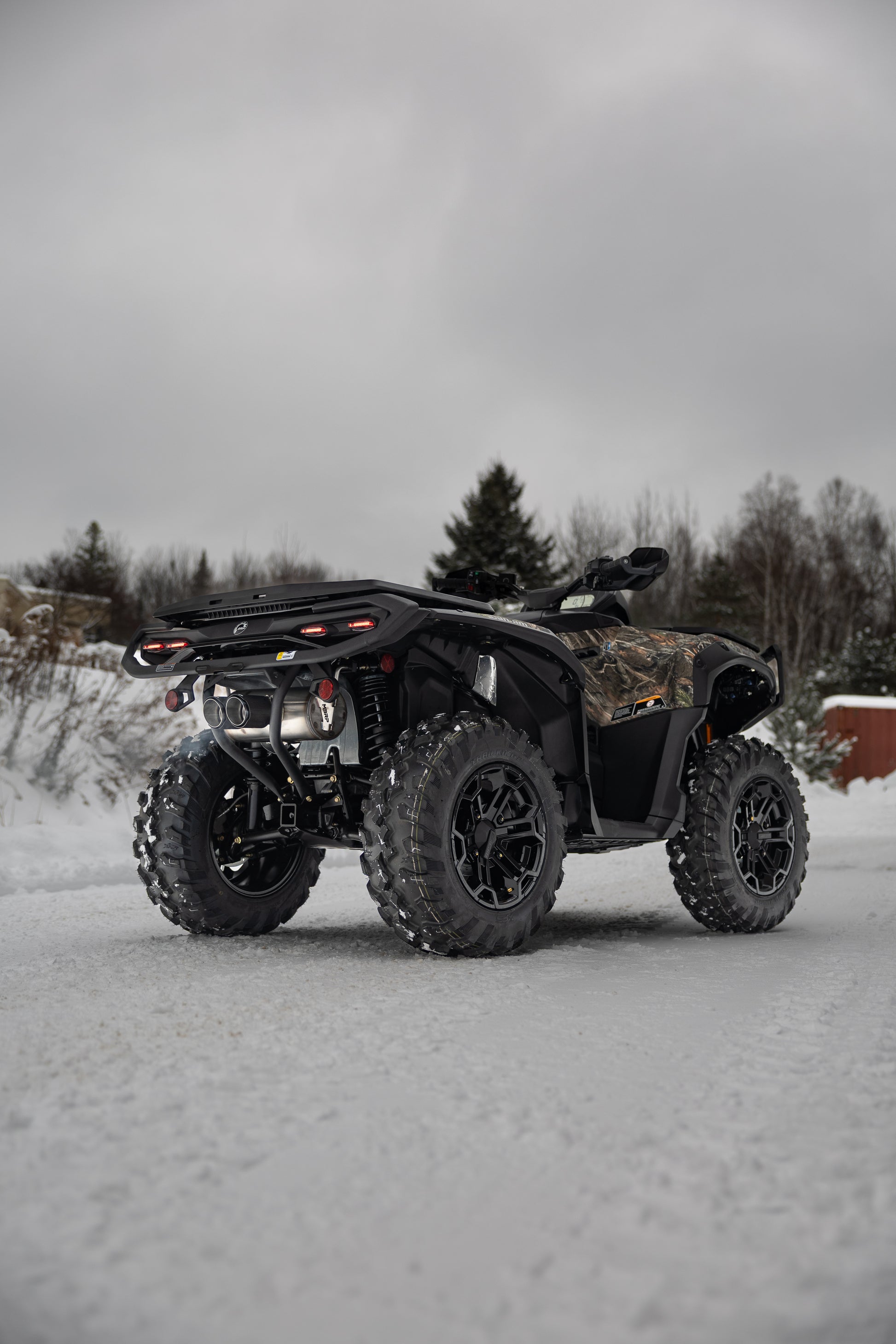 25-Up Can-Am Outlander 850/1000R 6-Inch Single Slip-on System, Dual Outlet with CF Tips, Performance Series MBRP-8