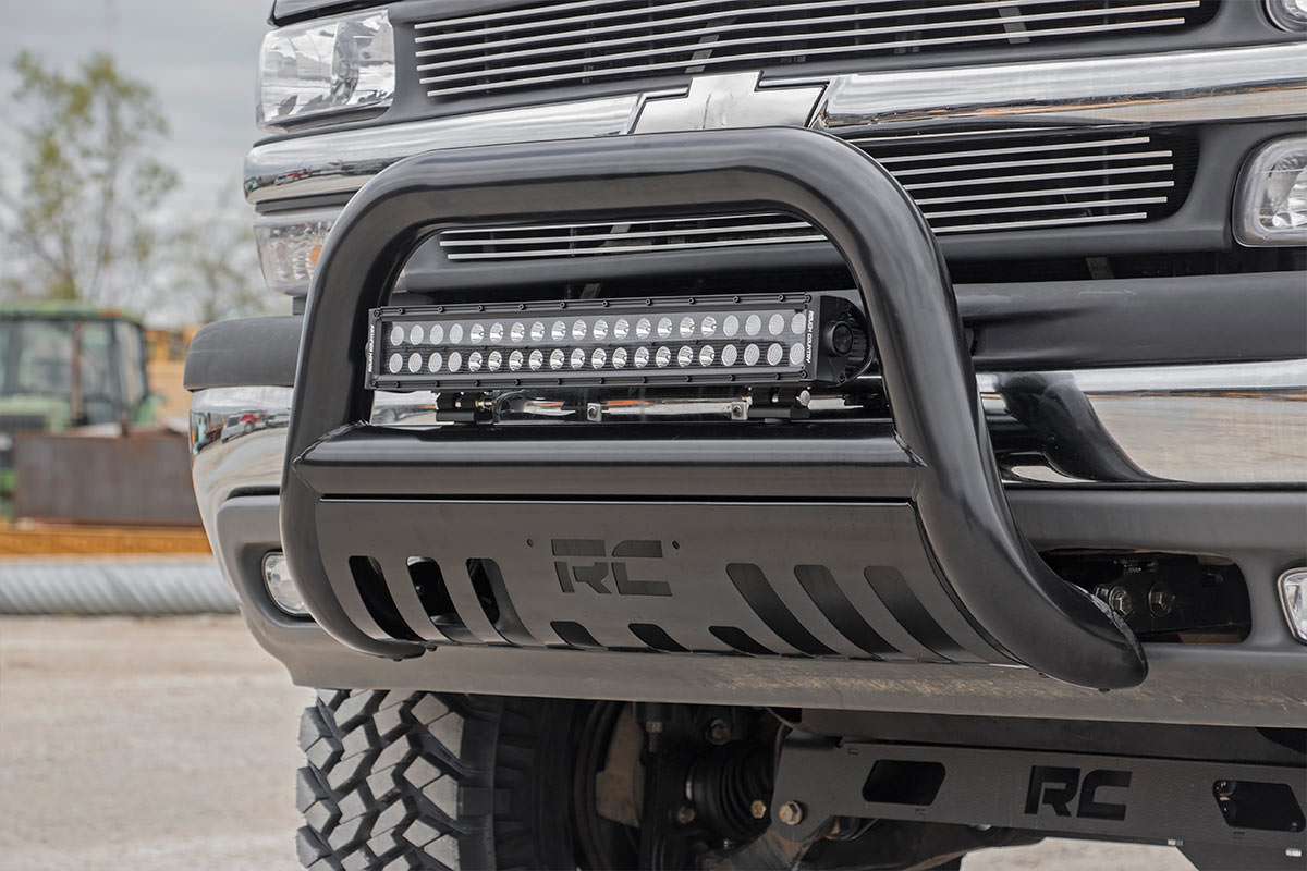 Chevy/GMC Black Bull Bar 99-06 Chevy/GMC 1500 and Classic Rough Country-1