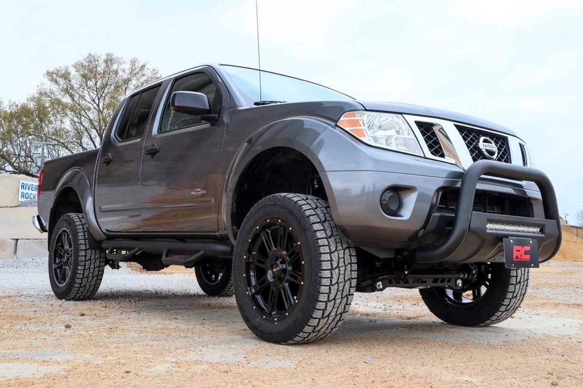 Nissan 05-19 Frontier Bull Bar w/LED Light Bar Black Rough Country-3