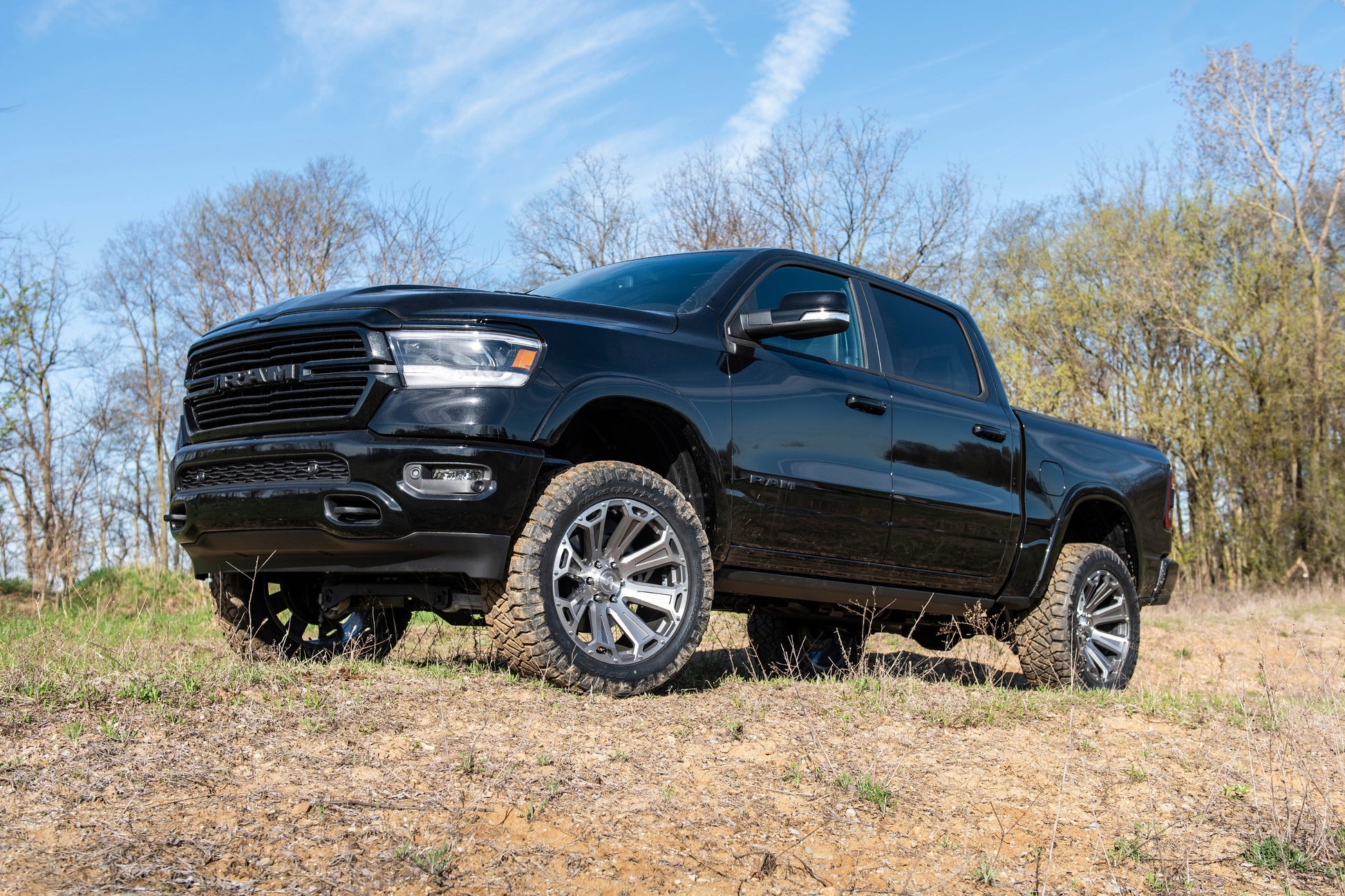 19-23 Ram 1500 4WD 4 Inch Front, 3 Inch Rear Lift w/OE 22 Inch Wheels - Fox 2.0 IFP Performance Series Shocks BDS Suspension