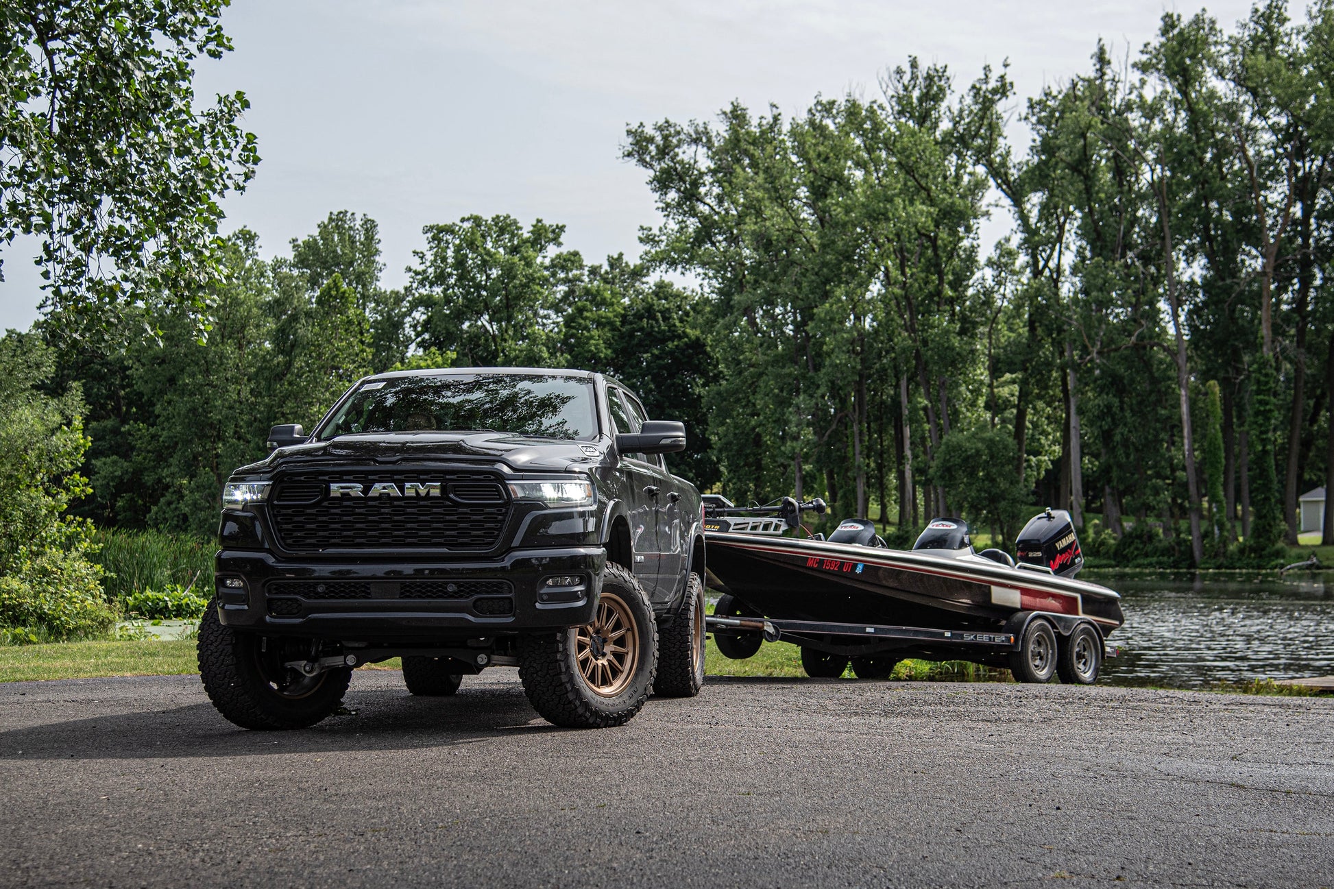 25 Ram 1500 Rebel 4WD 3 Inch Lift Kit, 2 Inch Rear Lift, Coil Spring - Fox 2.5 Performance Elite Series C/O, Fox 2.0 IFP Performance Series Shocks BDS Suspension