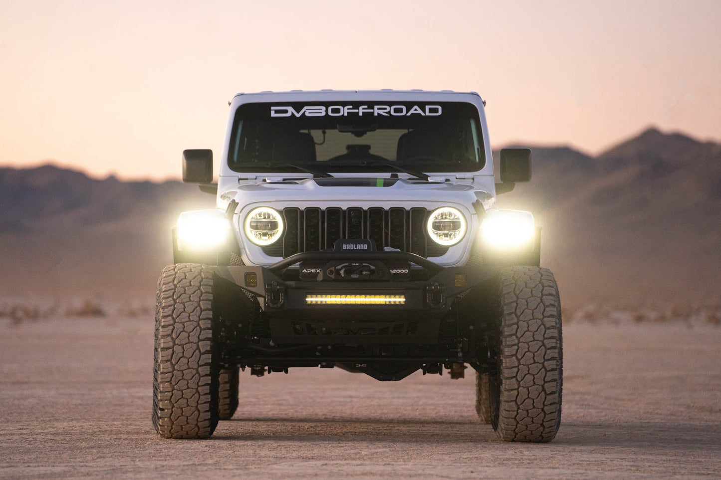 20 Inch Halo Elite Dual Row Light Bar w/ Accent Light DV8 Offroad-11