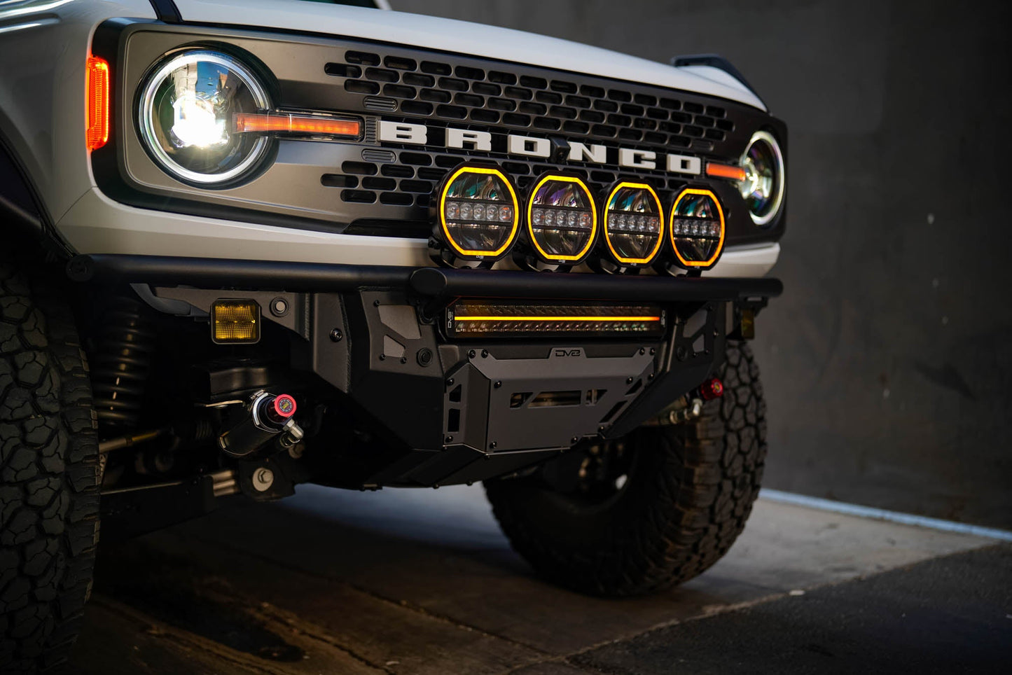 20 Inch Halo Elite Dual Row Light Bar w/ Accent Light DV8 Offroad-4