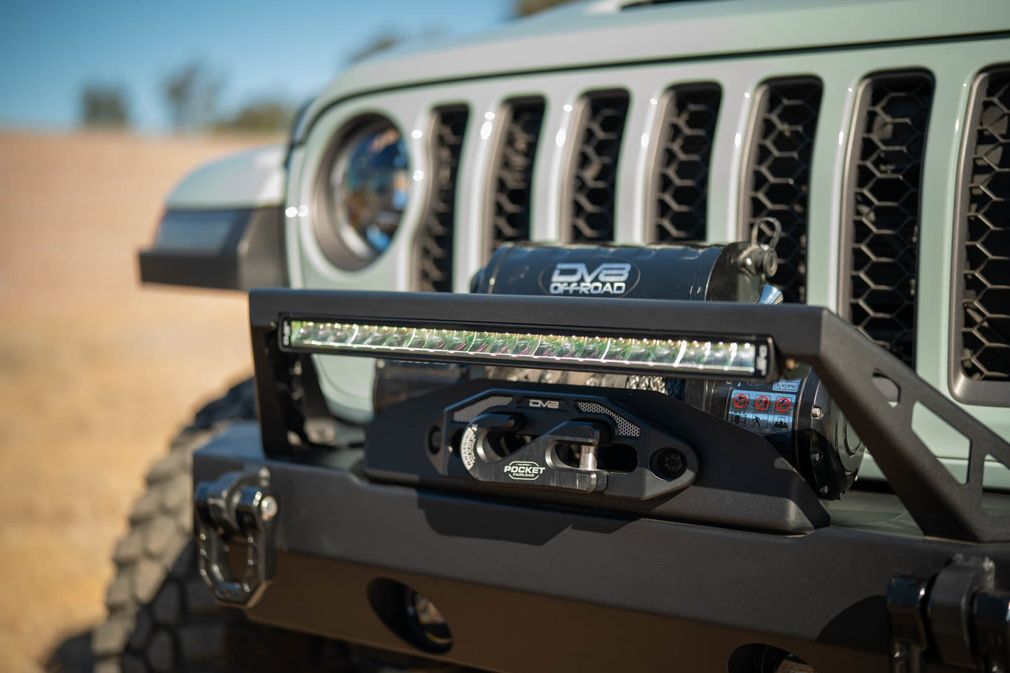 20 Inch Halo Elite Single Row Light Bar with Accent Light DV8 Offroad-11