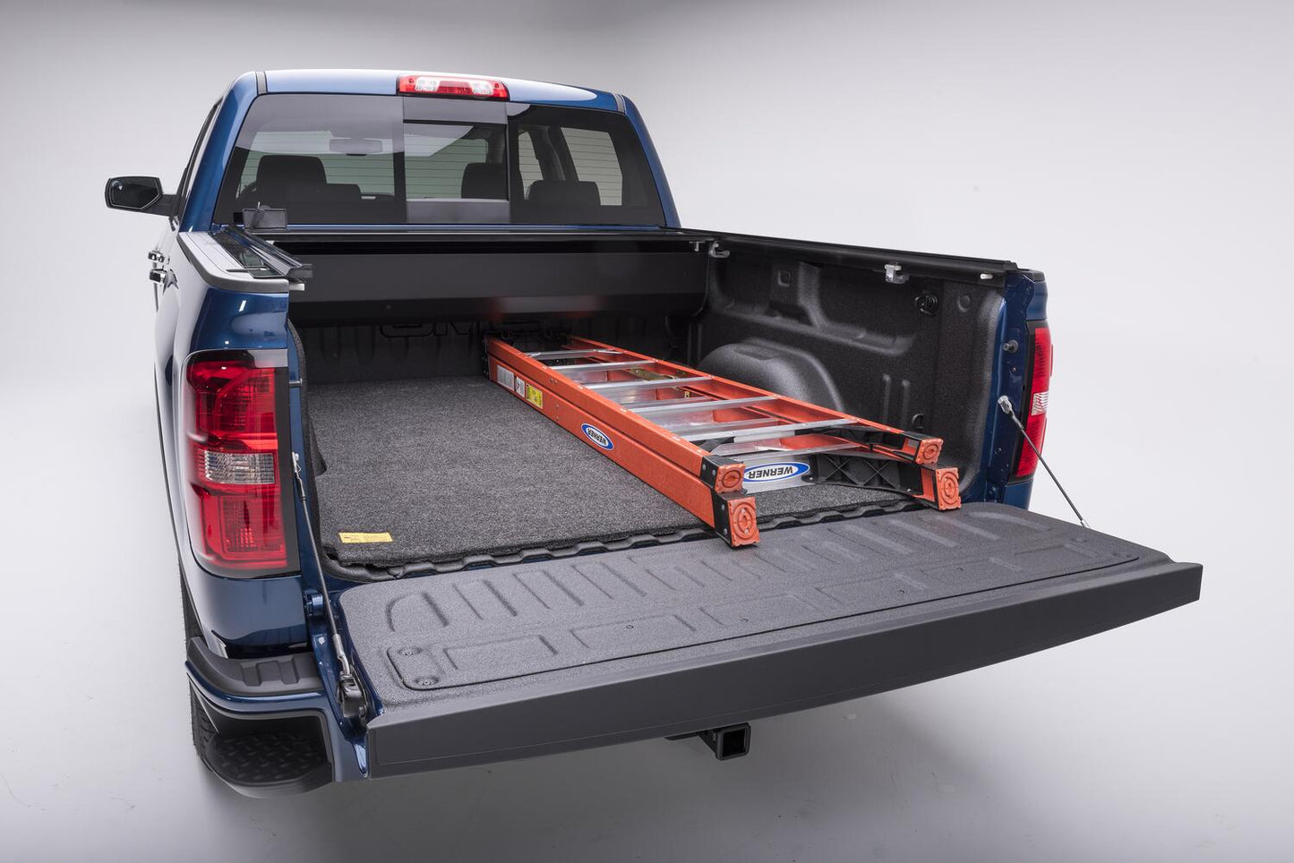 Bedmat For Spray-In Or No Bed Liner 19+(New Body) Silverado/Sierra 6'6 inch W/O Carbonpro 3/4 Inch Thick For Use w/Spray On Bed Liner And Non Liner Applications Charcoal BedRug-4