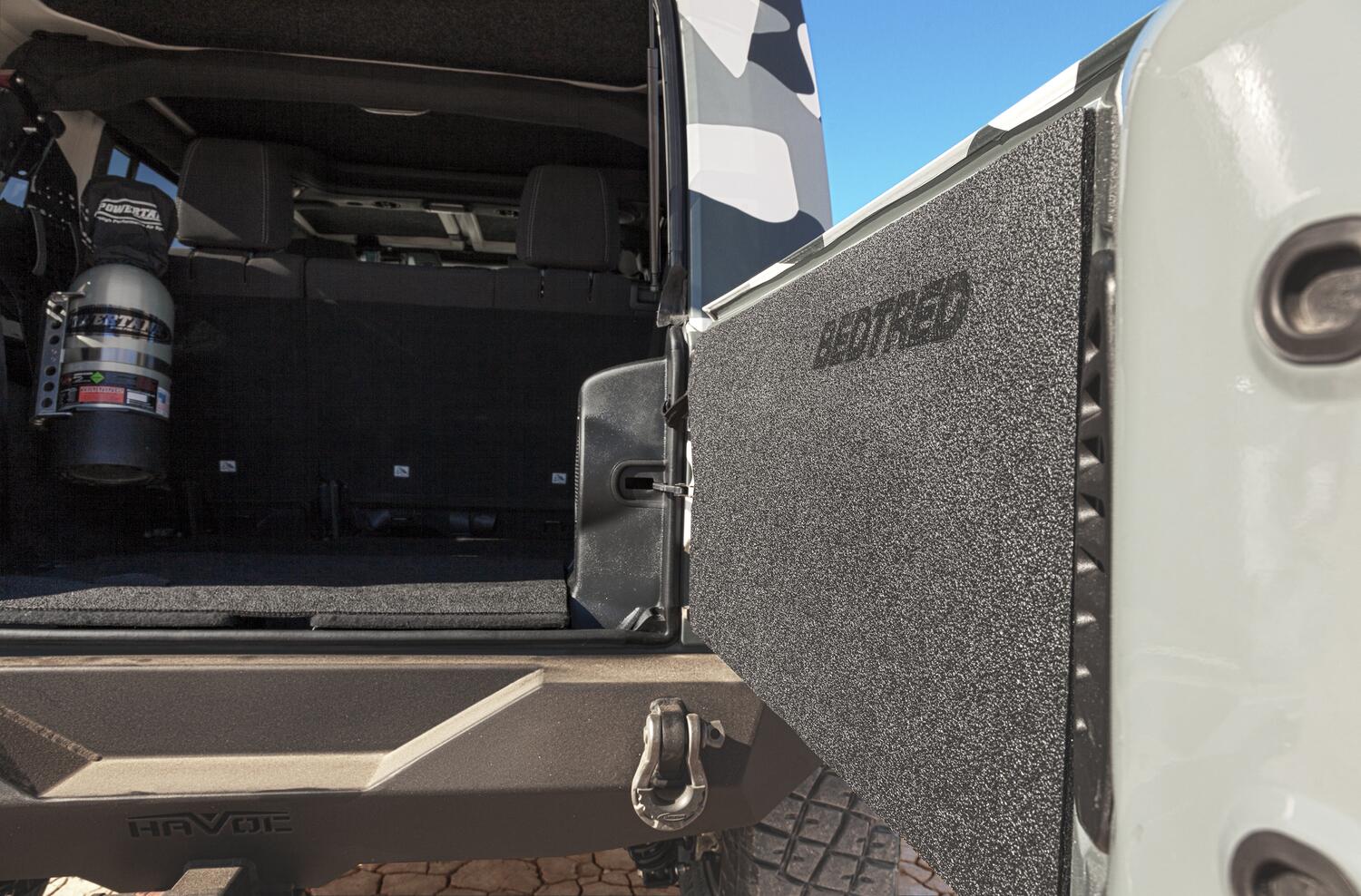 Jeep Tailgate Bedtred 18+ Jeep Jl/Jlu 2 Door & 4 Door Tailgate Mat Charcoal BedRug-3