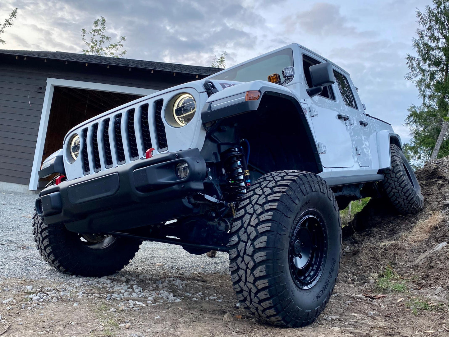 Clayton Off Road Jeep Gladiator 1.5 Inch Premium Lift Kit 2020+ JT Clayton Off Road