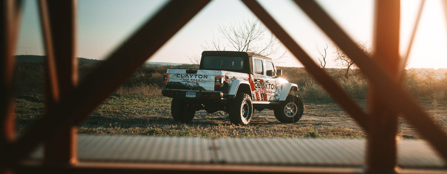 Jeep Gladiator Diesel 2.5 Inch Premium Lift Kit 2021-2023 JT Clayton Off Road-1