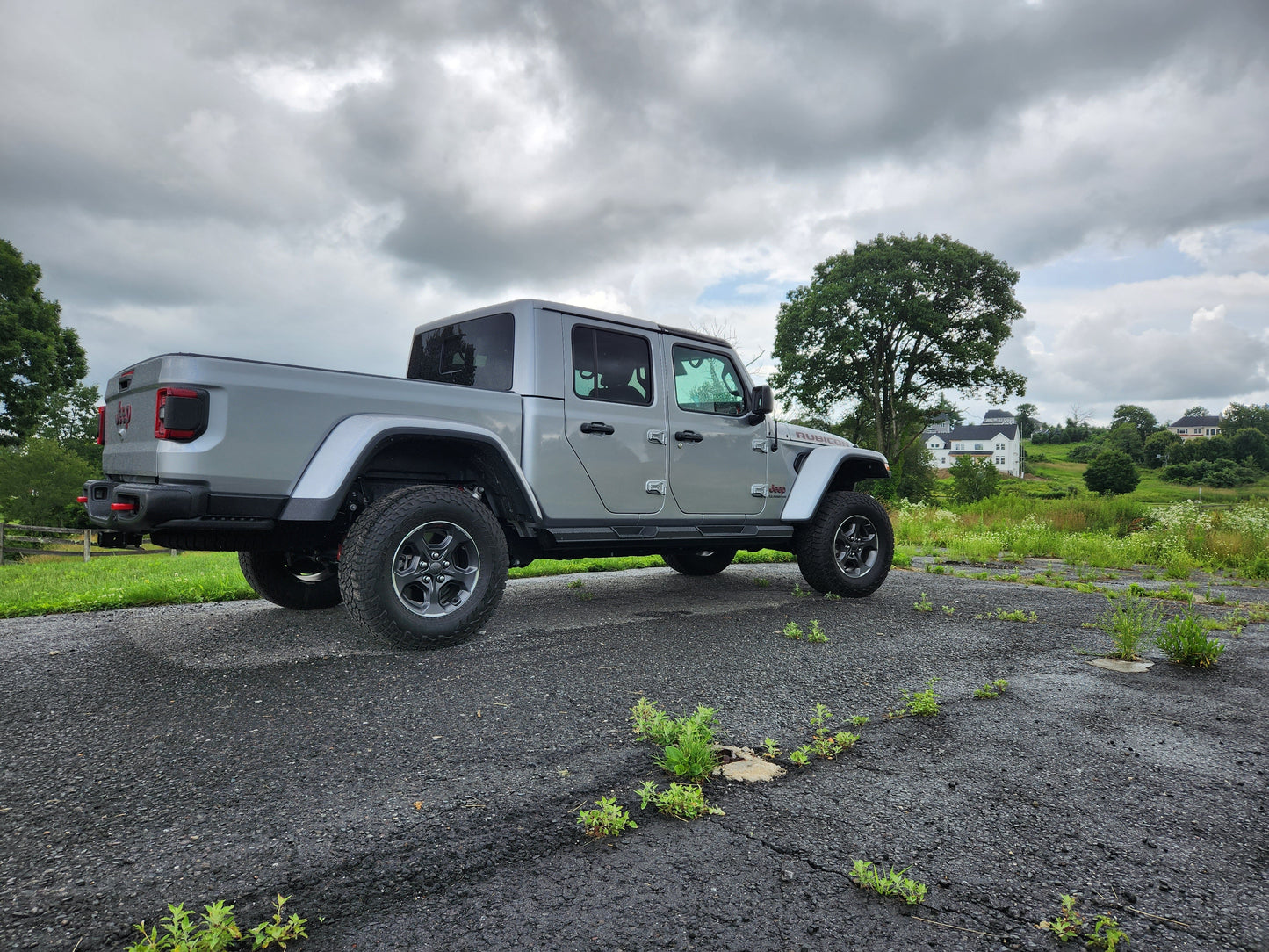 Jeep Gladiator 1.5 Inch Overland Plus Lift Kit 2020+ JT Clayton Off Road-1