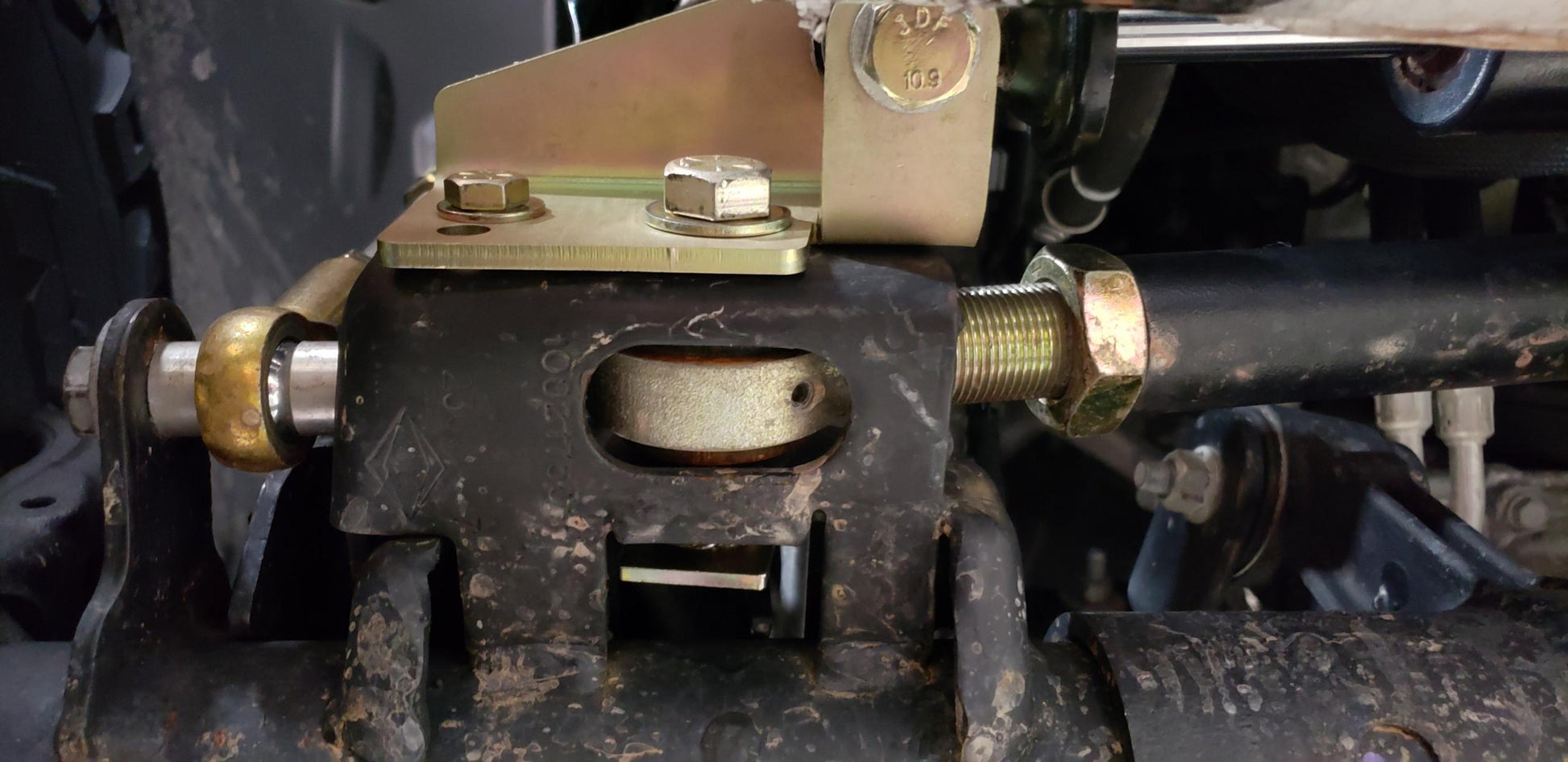 Clayton Off Road Jeep Wrangler Steering Stabilizer Relocation Bracket 2007-2018+ JK/JL/JT Clayton Off Road