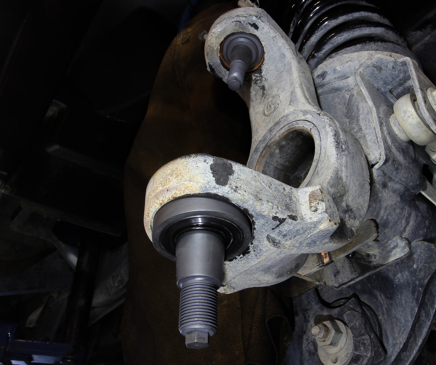 Extreme-Duty Ball Joint Package 4WD 2013/14-2023 RAM 2500/3500 Carli Suspension-1