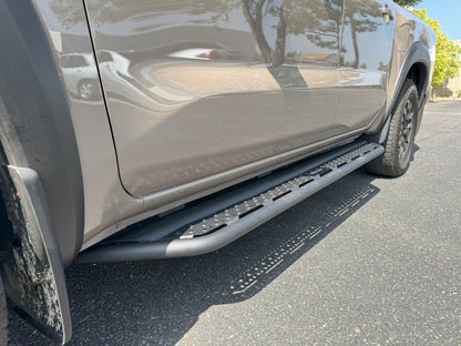 Dominator Xtreme D6 SideSteps W/ Mounting Bracket Kit Text. 2005-2026 Nissan Frontier Extended Cab Go Rhino-7