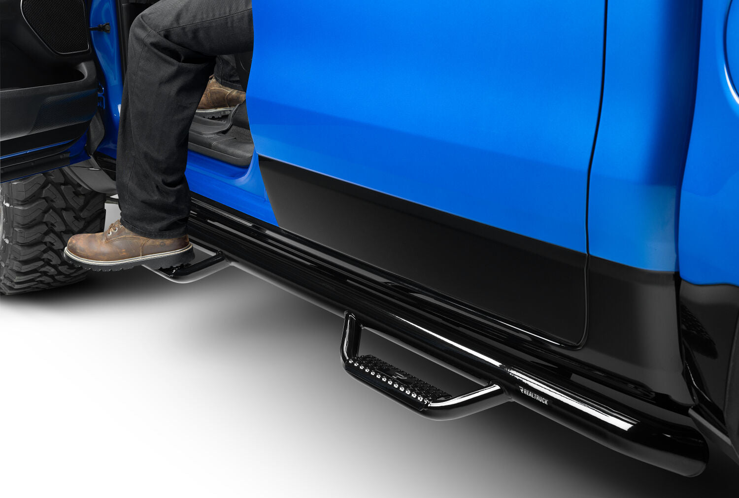 Nerf Step Bar Cab Length (2 Steps per Side) 1994-2001 Dodge Ram 1500/1994-2002 2500/3500 Quad Cab Gloss Black NFab-4