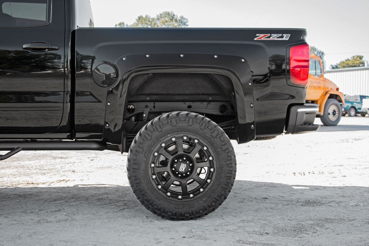Rough Country Chevrolet Pocket Fender Flares w/Rivets 14-15 Silverado 1500 5 Foot 8 Inch Bed Rough Country