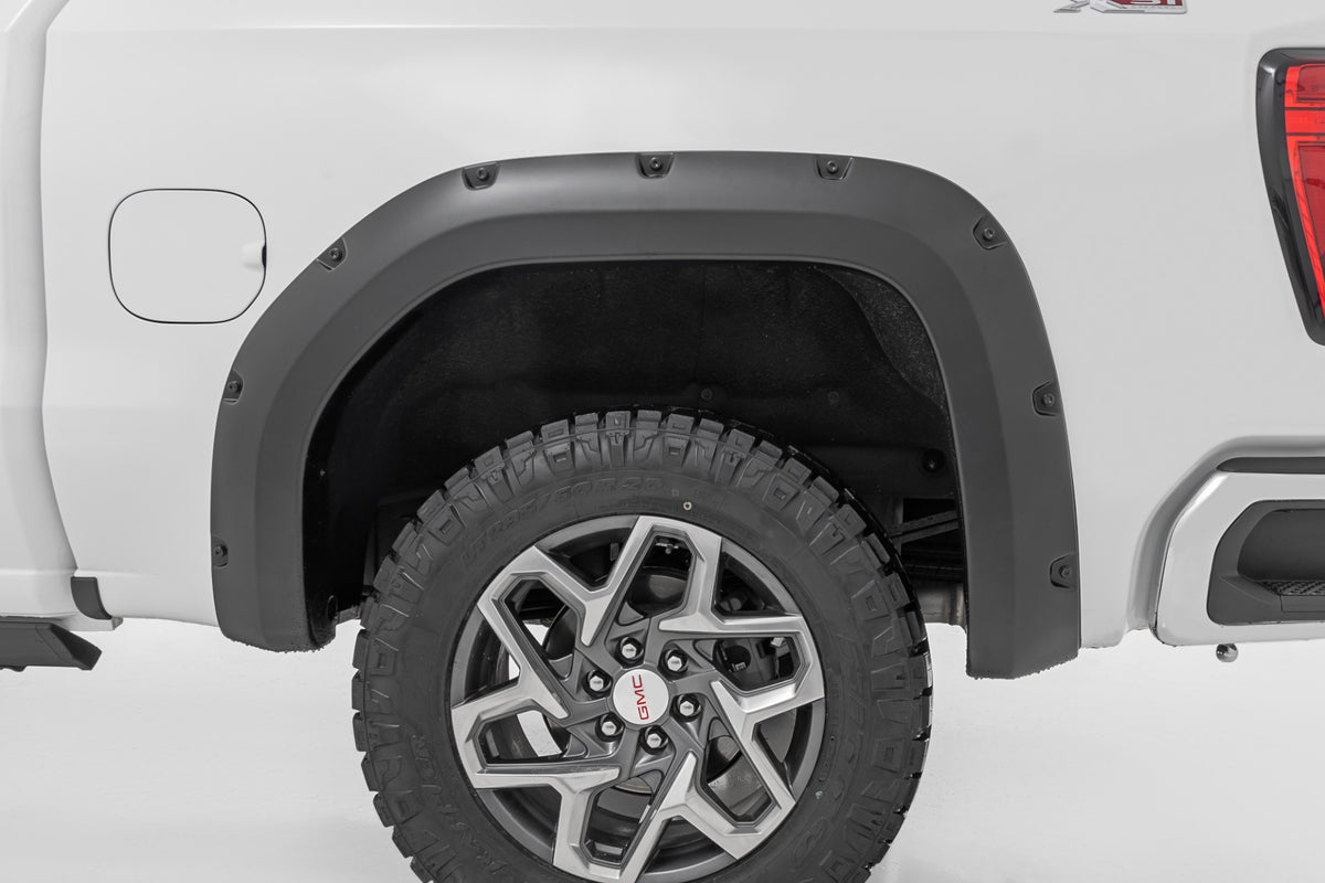 Traditional Pocket Fender Flares Gloss Black GMC Sierra 1500 2WD/4WD (19-23) Rough Country-2