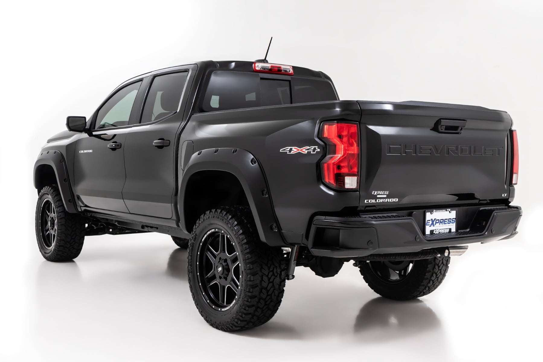 Pocket Fender Flares GXD Sterling Grey Metallic Chevy Colorado (23-26) Rough Country-3