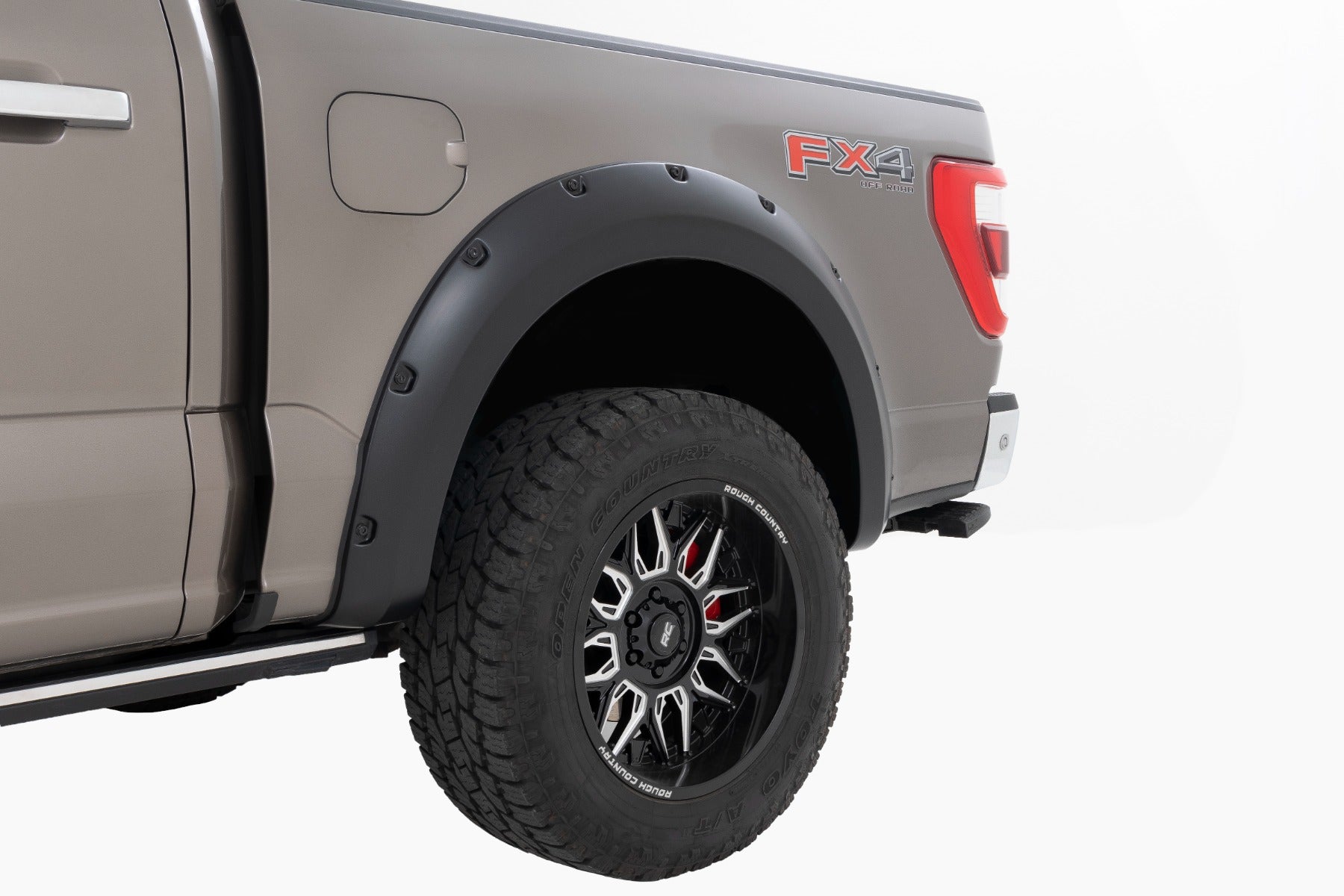 Traditional Pocket Fender Flares Flat Black Ford F-150 2WD/4WD (21-23) Rough Country-2