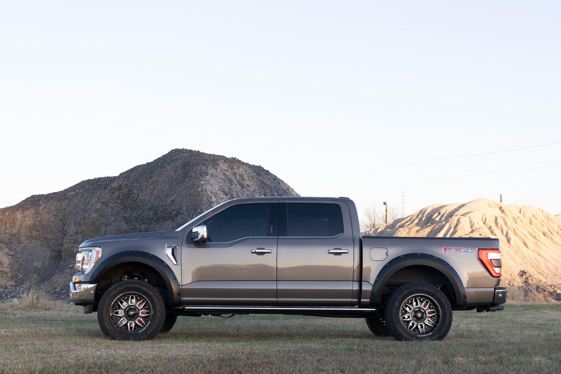 Traditional Pocket Fender Flares Flat Black Ford F-150 2WD/4WD (21-23) Rough Country-4
