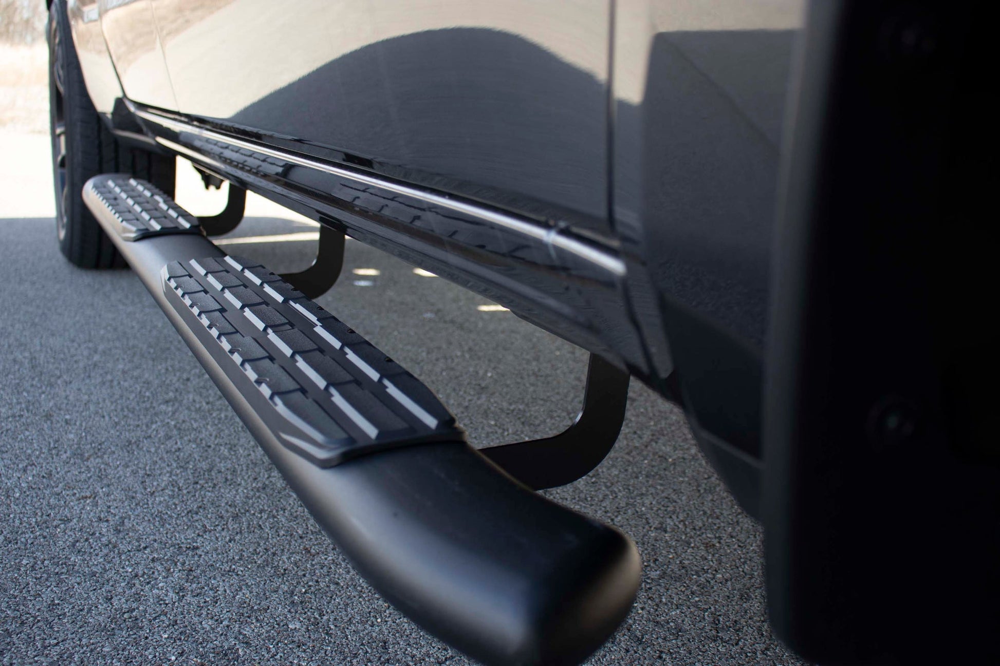 Fishbone Offroad 19-Current Ram 1500 Quad Cab 5 Inch Oval Side Steps Fishbone Offroad