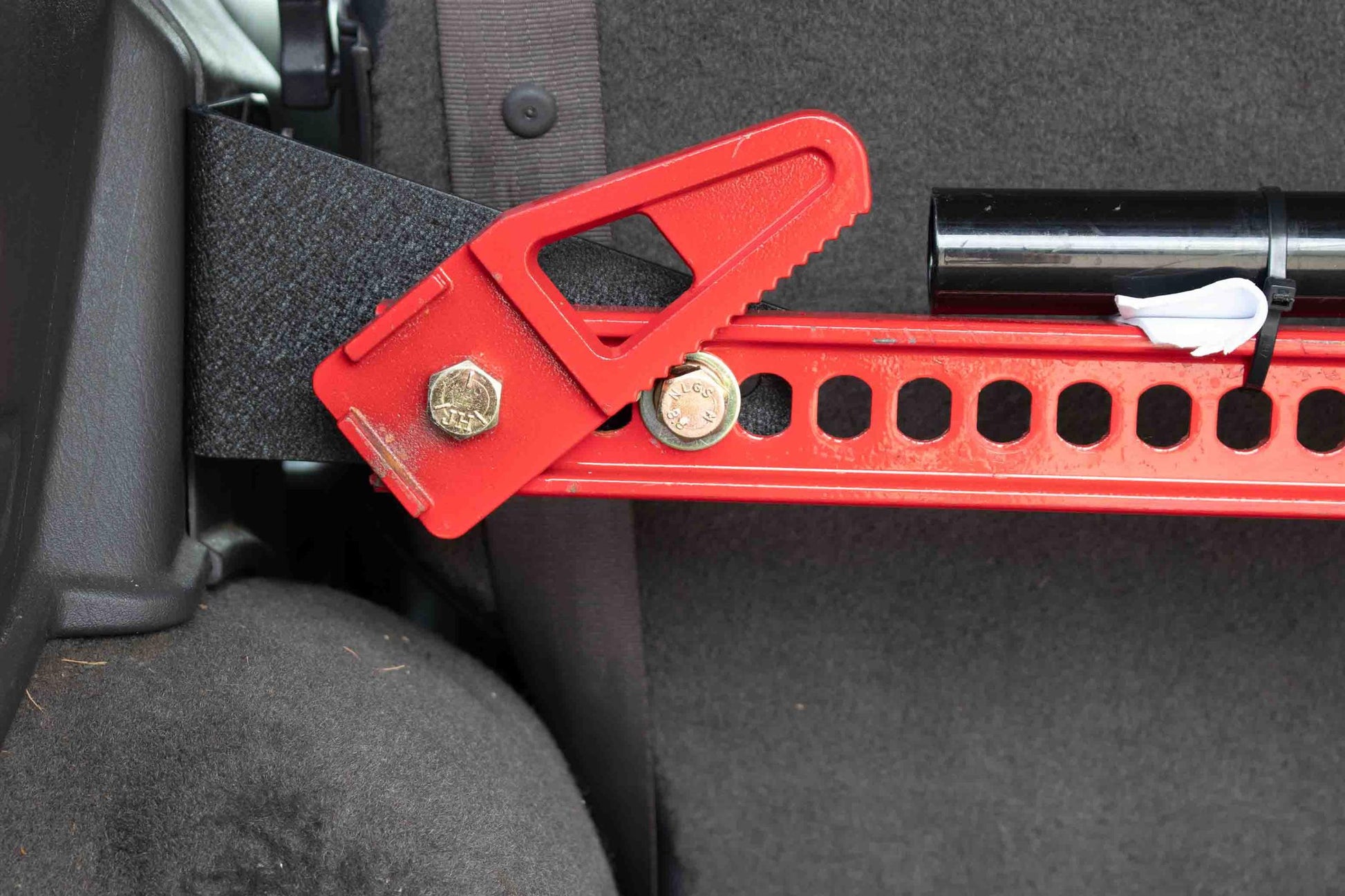 1984-2001 Jeep Cherokee XJ Rear Seat Hi-Lift Jack Mount Fishbone Offroad-7