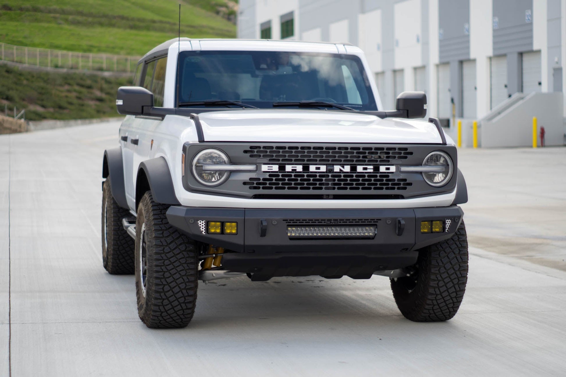 2021 2025 Ford Bronco Oe Plus Series Front Bumper V2 DV8 Offroad-1