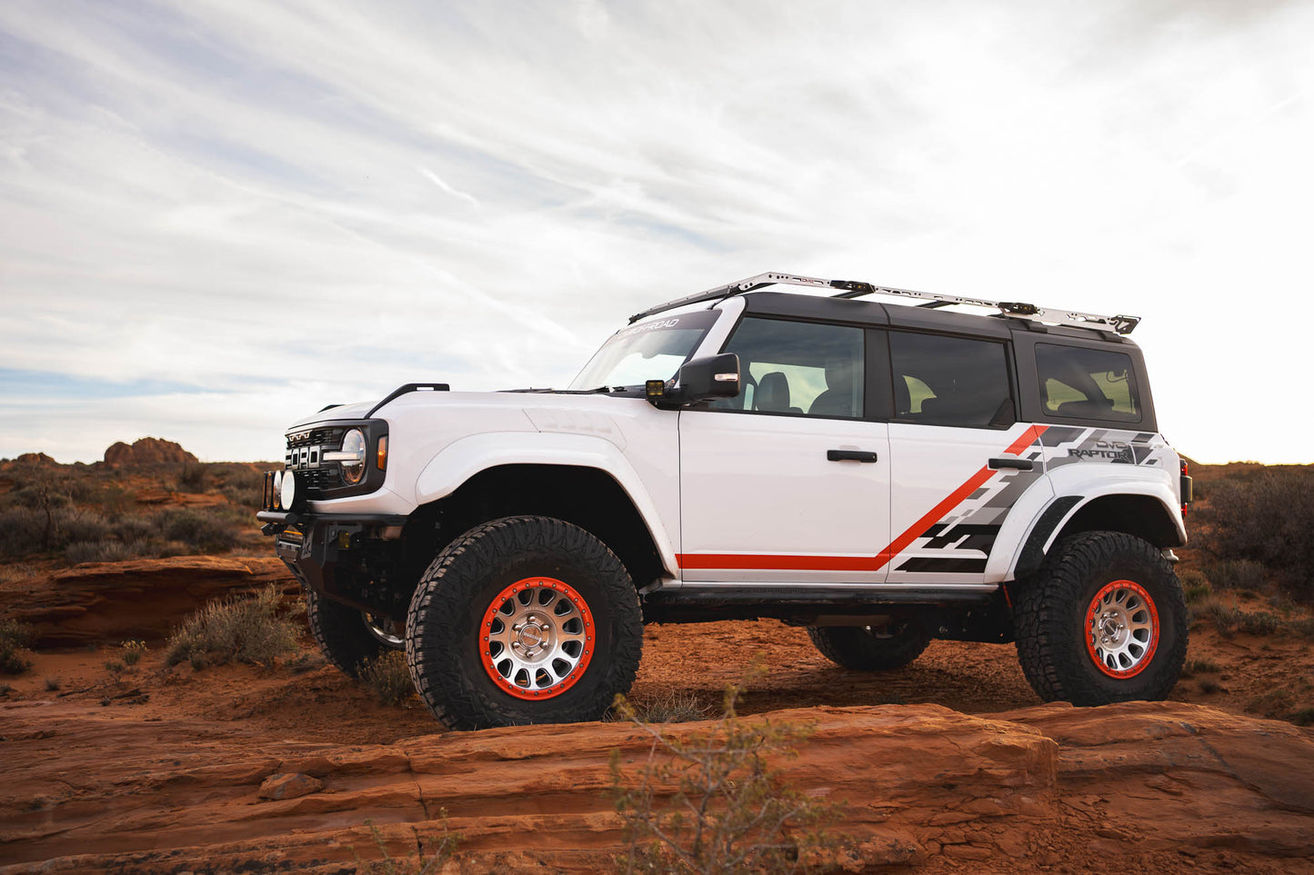 2022+ Ford Bronco Raptor Tube Front Bumper DV8 Offroad-16
