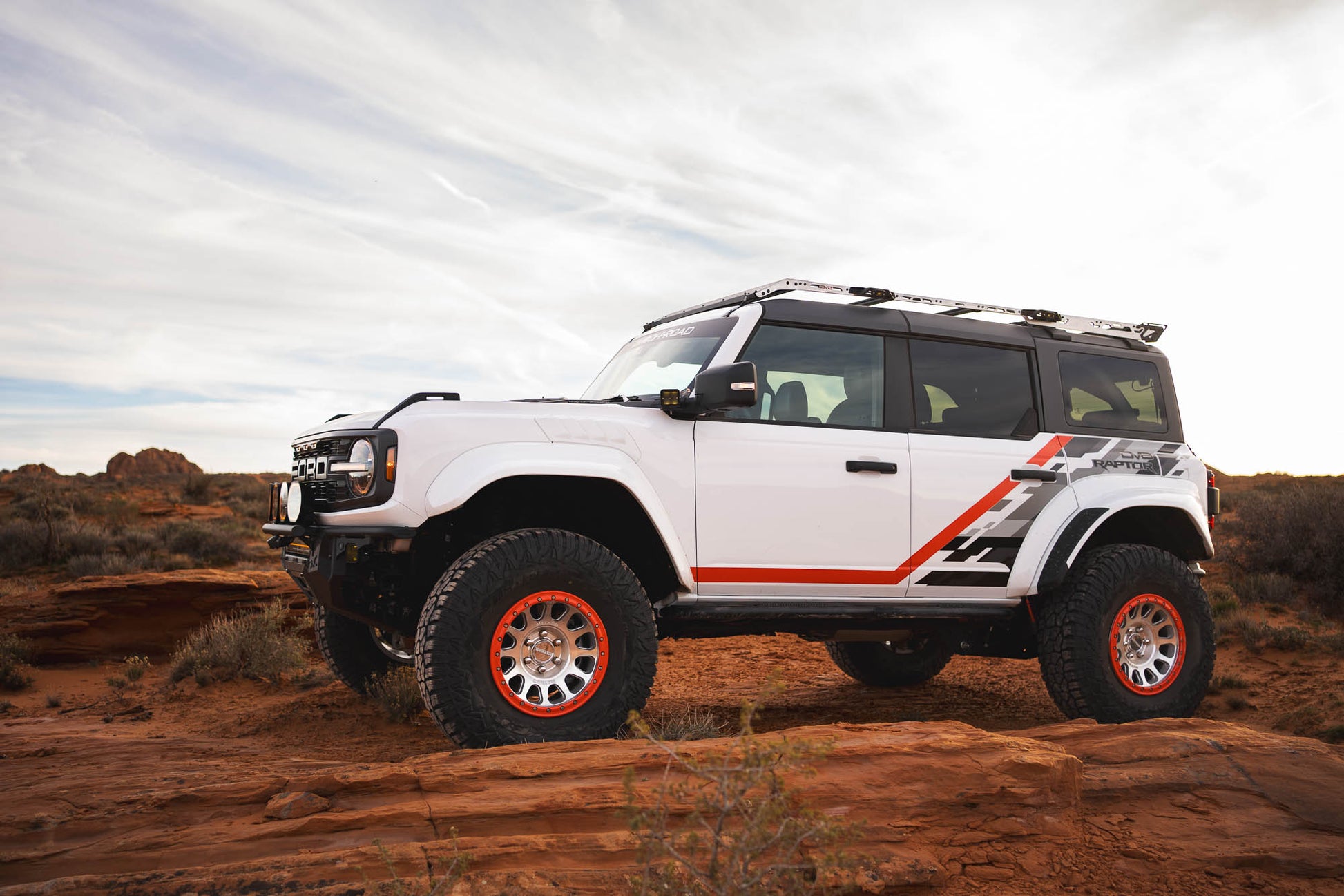 2022+ Ford Bronco Raptor Tube Front Bumper DV8 Offroad-16