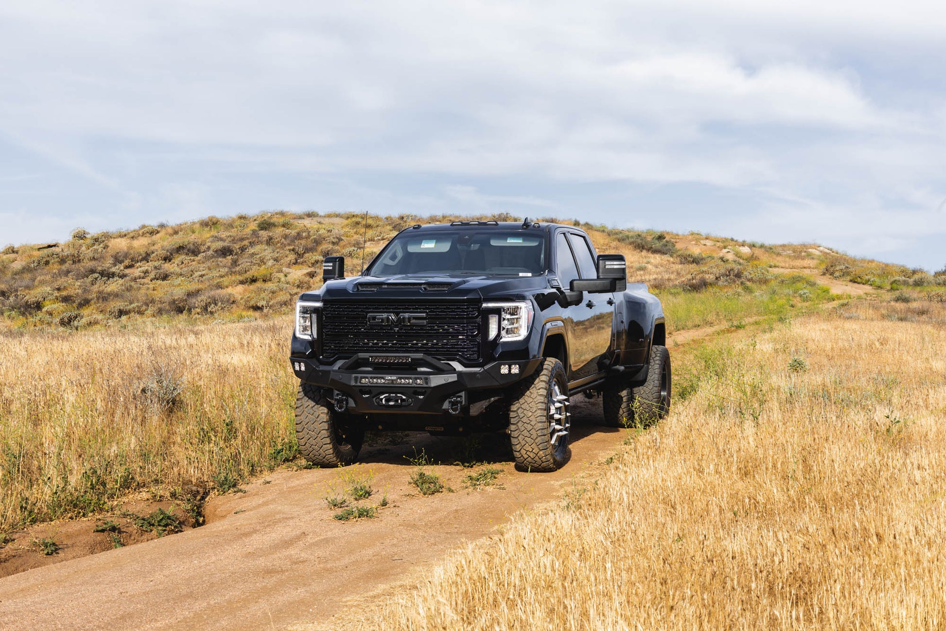2020 2023 GMC Sierra 2500/3500 Spec Series Front Bumper DV8 Offroad-11