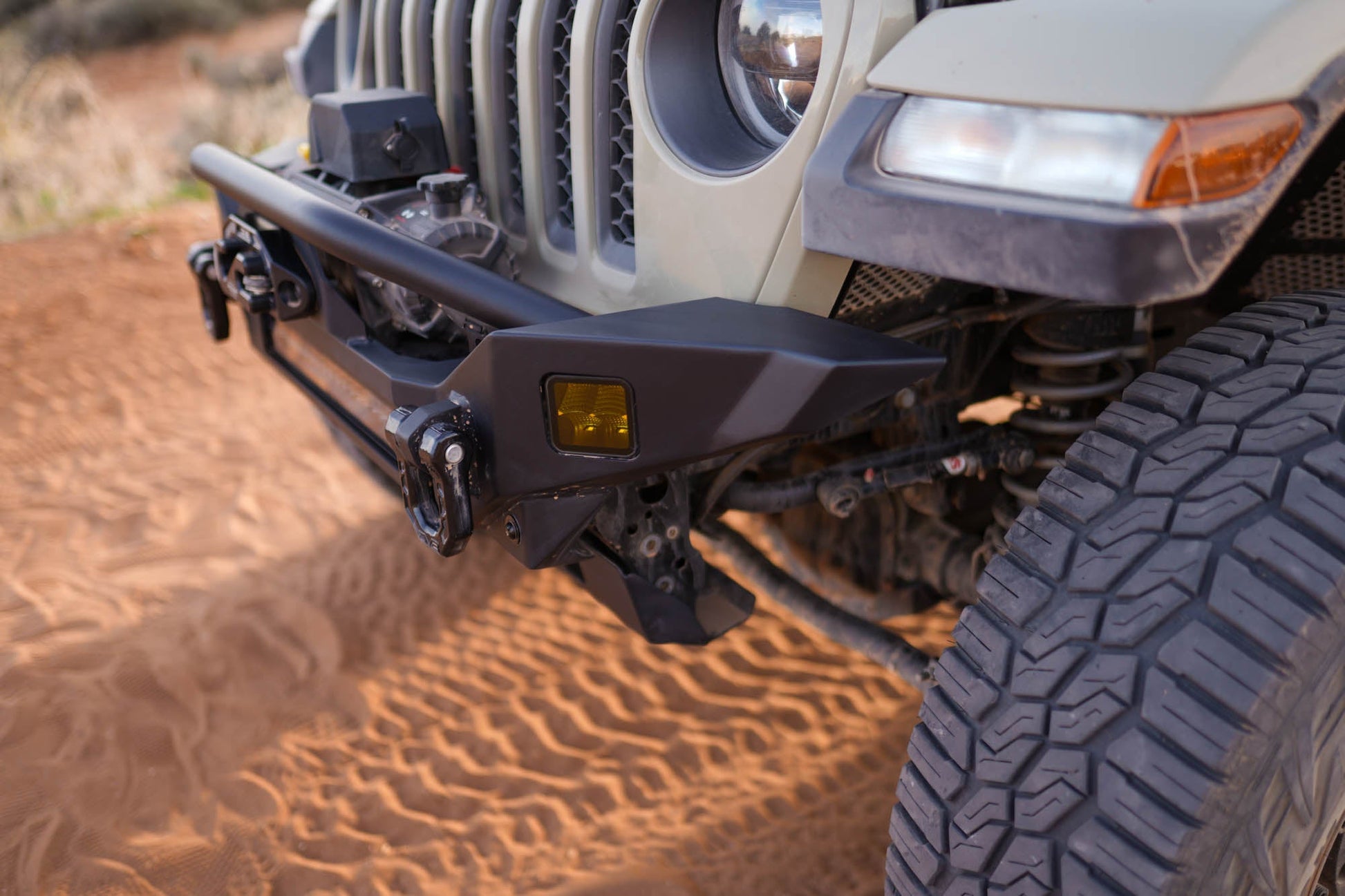 2007 2025 Jeep GladiatorJT Wrangler JK JKU JL JLU Fs 7 Mid Width Winch Front Bumper DV8 Offroad-10