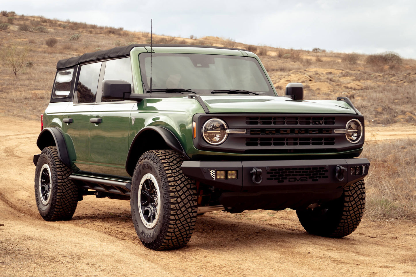 2021 2024 Ford Bronco Tube Fender Flares DV8 Offroad-14