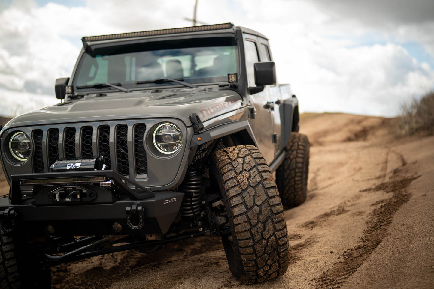 2020 2025 Jeep Gladiator JT Armor Fender Flares DV8 Offroad-5