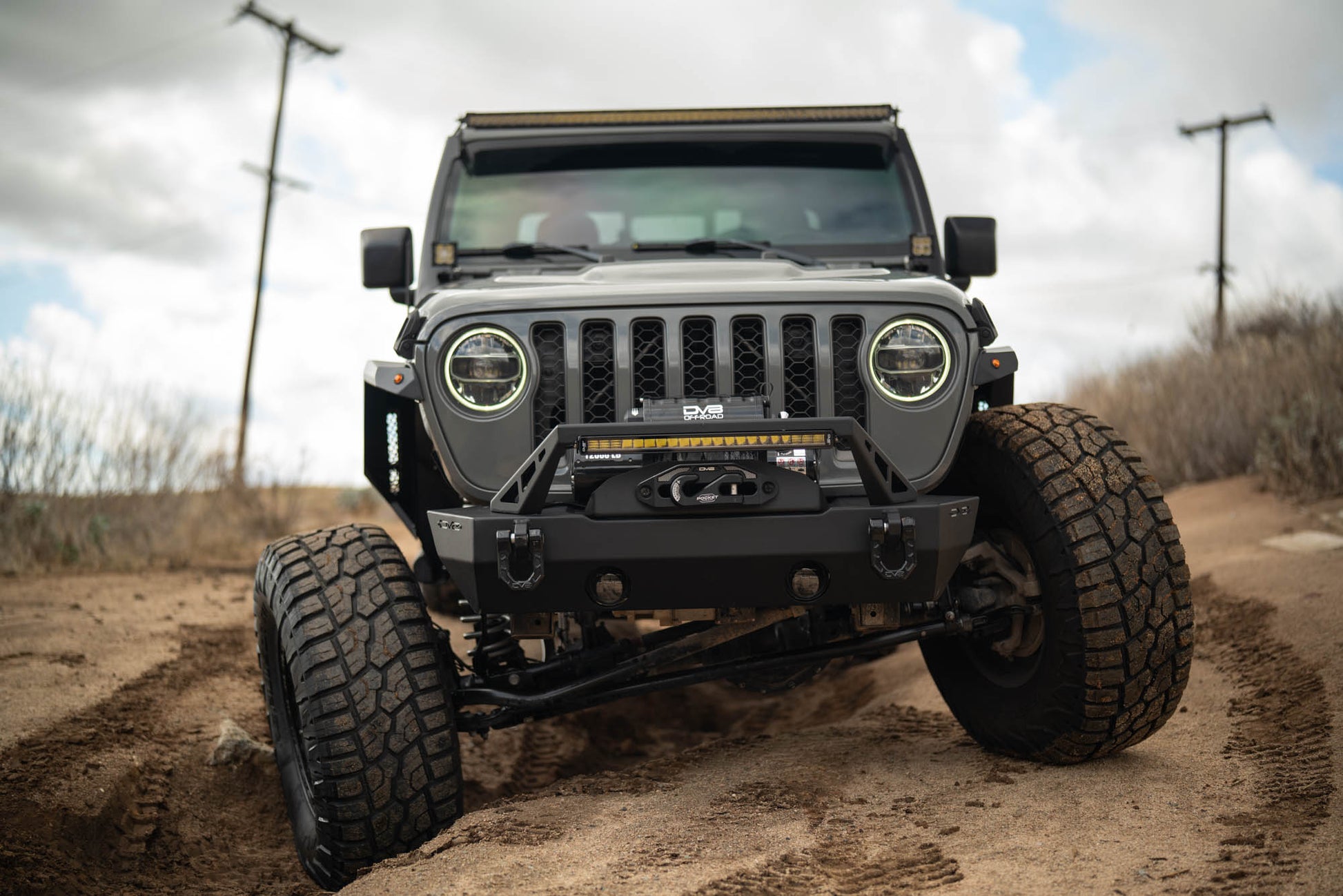 2020 2025 Jeep Gladiator JT Armor Fender Flares DV8 Offroad-6