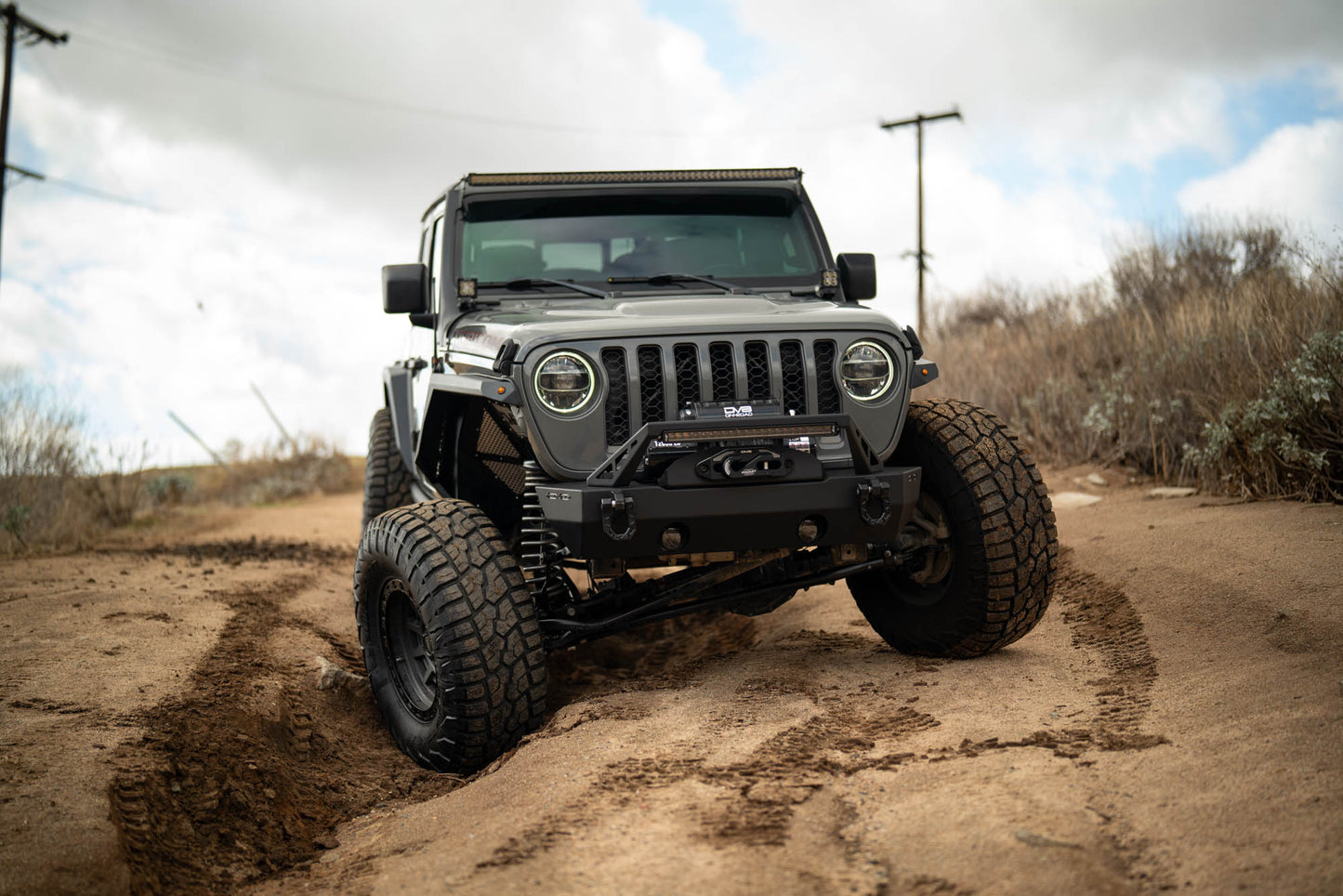 2020 2025 Jeep Gladiator JT Armor Fender Flares DV8 Offroad-7