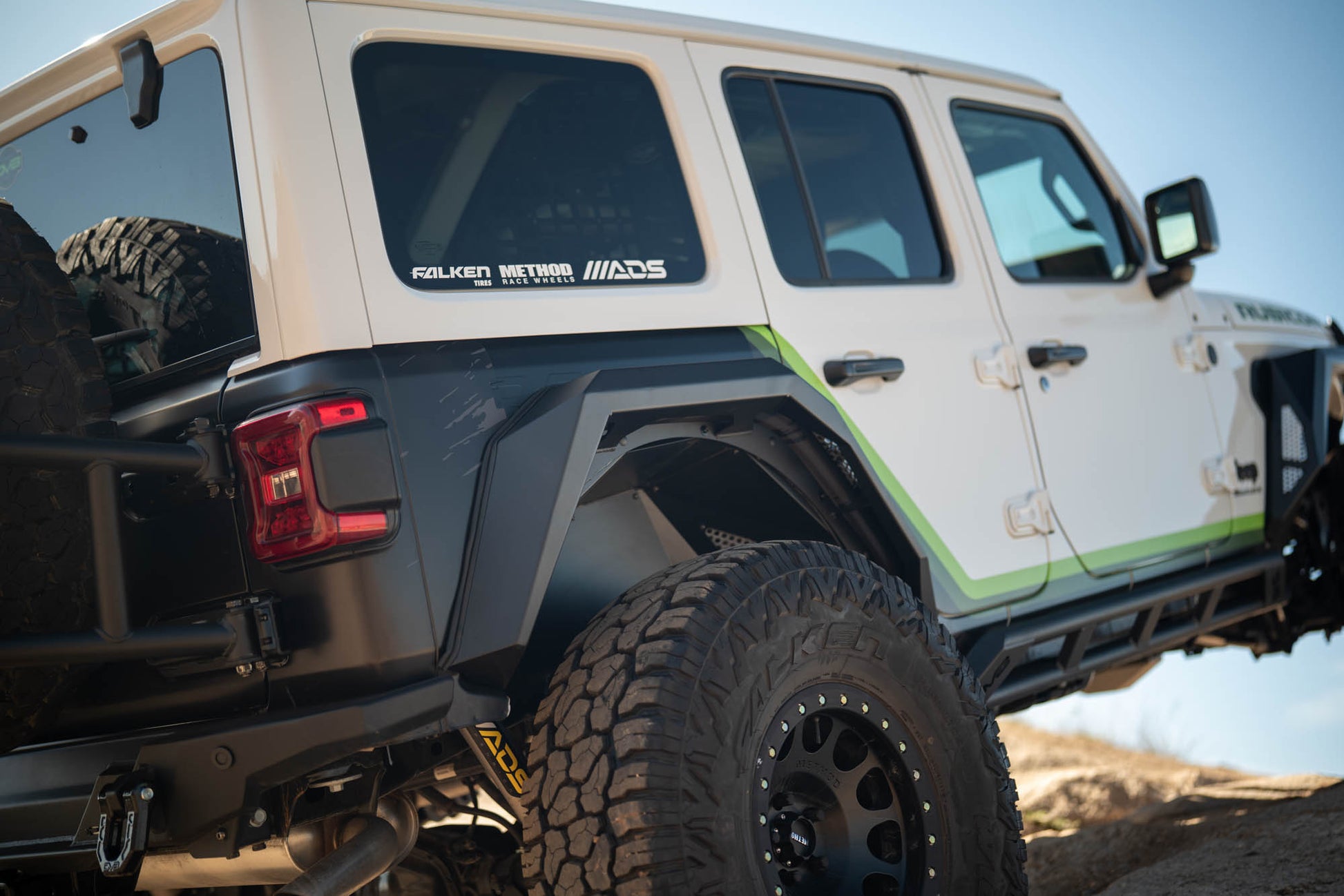 2018 2025 Jeep Wrangler JL Armor Fender Flares DV8 Offroad-10