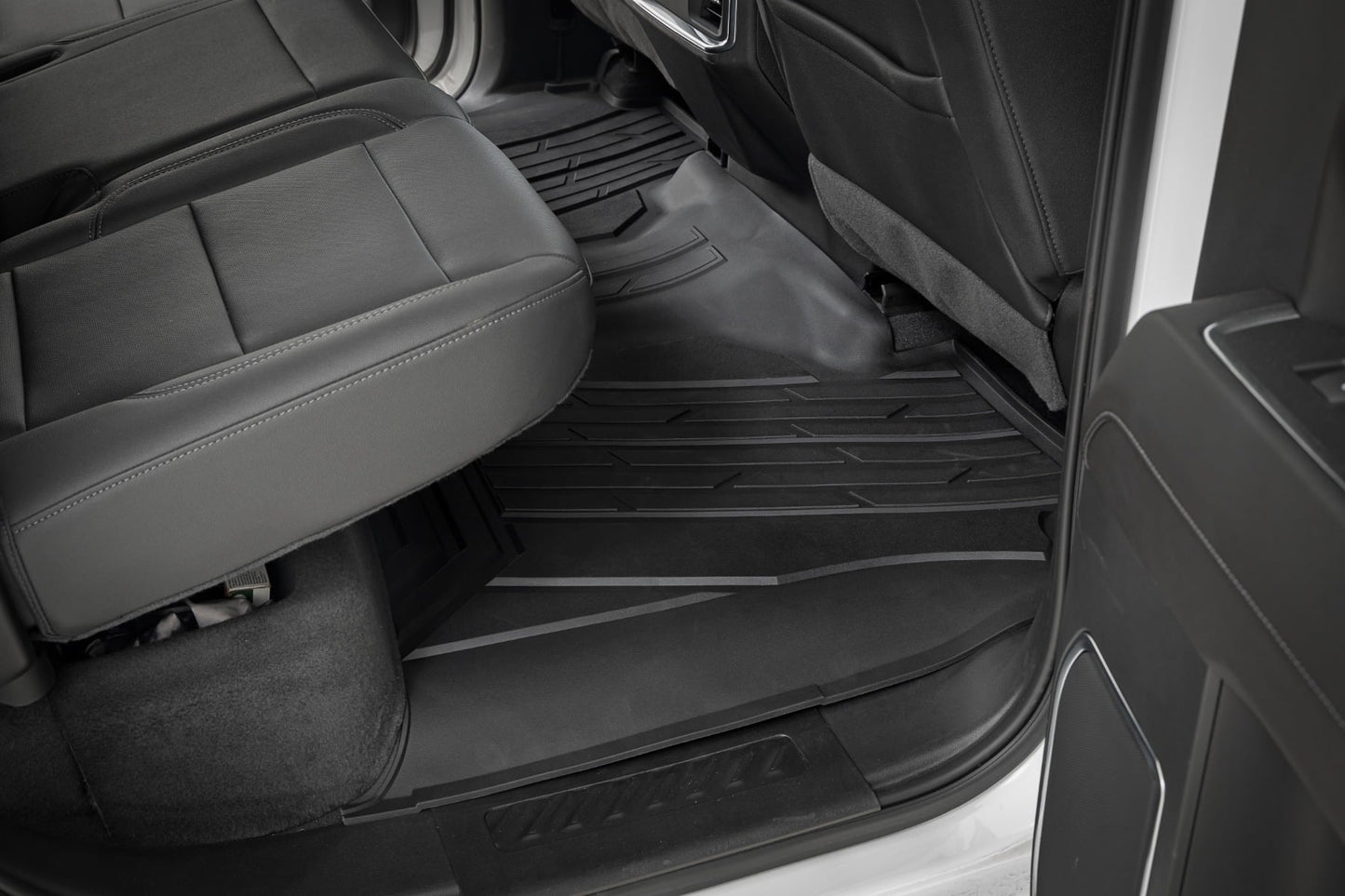 Flex-Fit Floor Mats FR & RR FR Bucket Crew Silverado/Sierra 1500/2500HD/3500HD (19-26) Rough Country-2