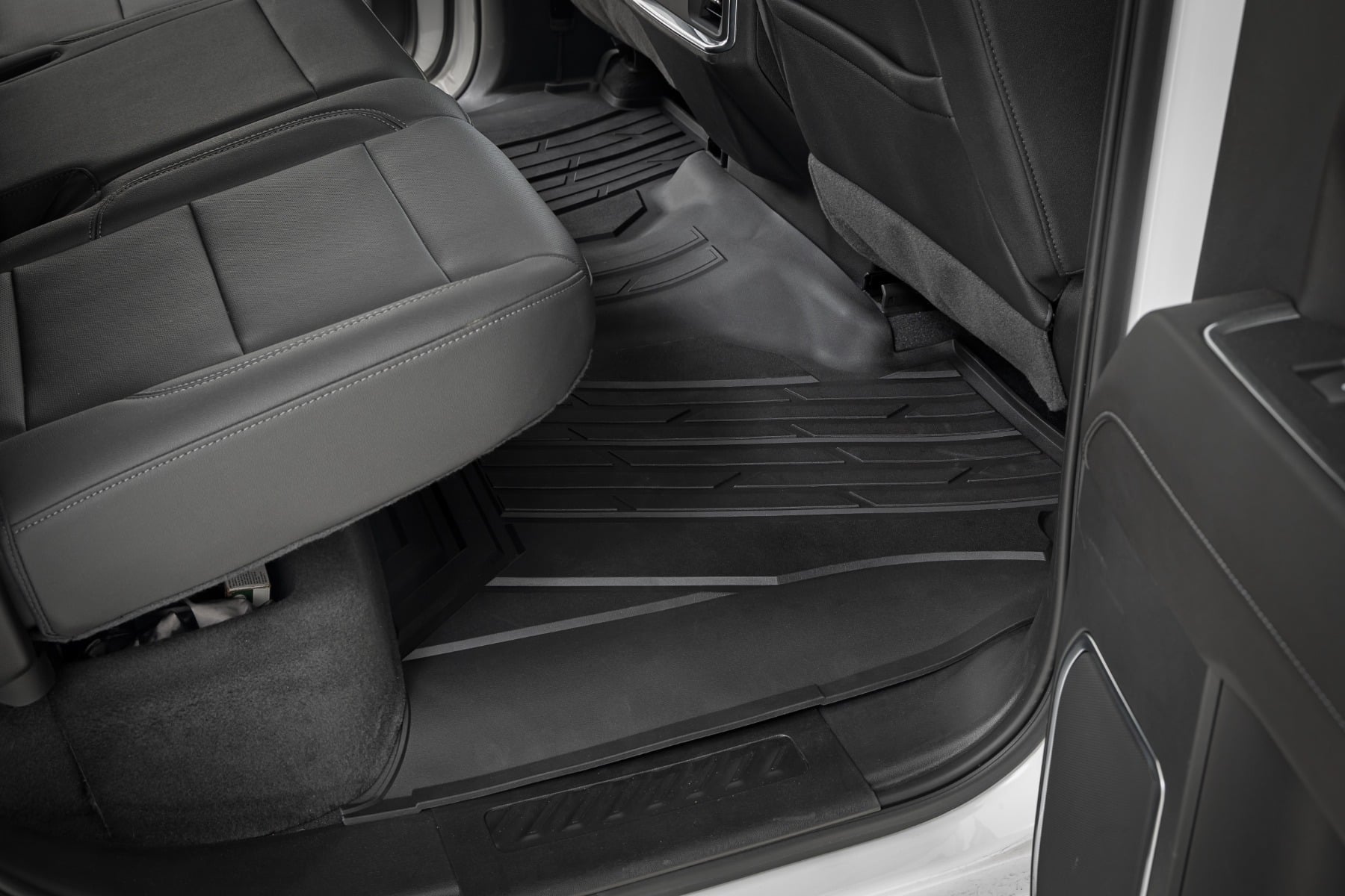 Flex-Fit Floor Mats FR & RR FR Bucket Crew Silverado/Sierra 1500/2500HD/3500HD (19-26) Rough Country-2