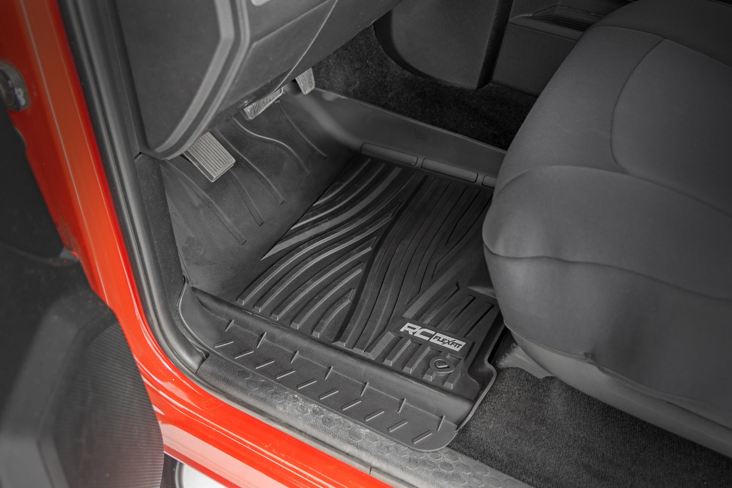 Flex-Fit Floor Mats FR & RR Crew Cab Ram 1500 2WD/4WD (2012-2018 & Classic) Rough Country-1