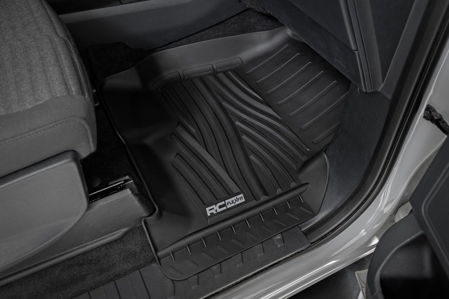 Flex-Fit Floor Mats FR & RR Ford F-150 (15-26)/F-150 Lightning (22-26)/Raptor (17-25) Rough Country-2