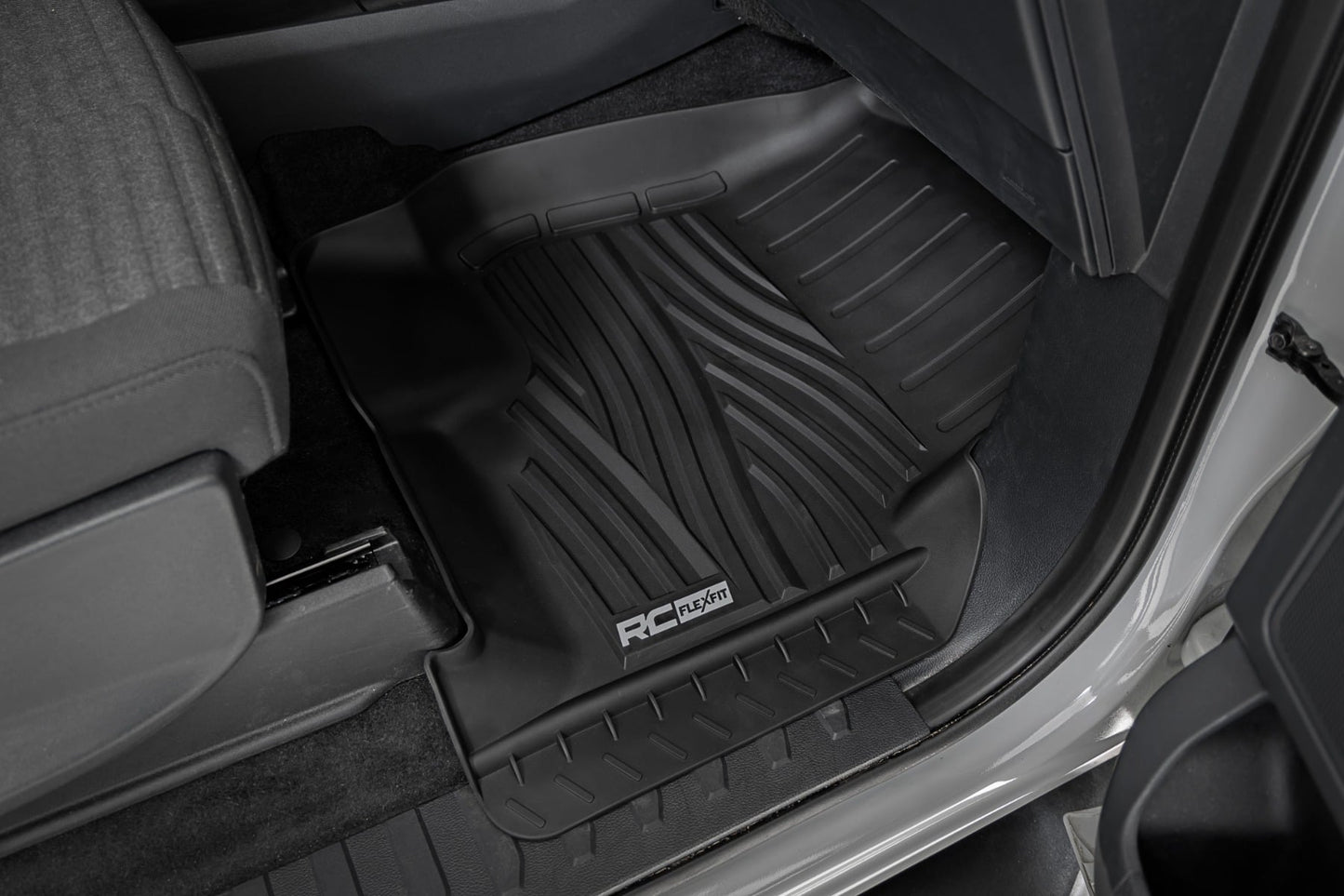 Flex-Fit Floor Mats Front Ford F-150 (15-26)/F-150 Lightning (22-26)/Raptor (17-25) Rough Country-2