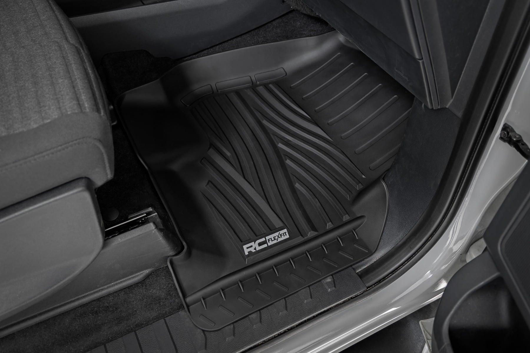 Flex-Fit Floor Mats Front Ford F-150 (15-26)/F-150 Lightning (22-26)/Raptor (17-25) Rough Country-2