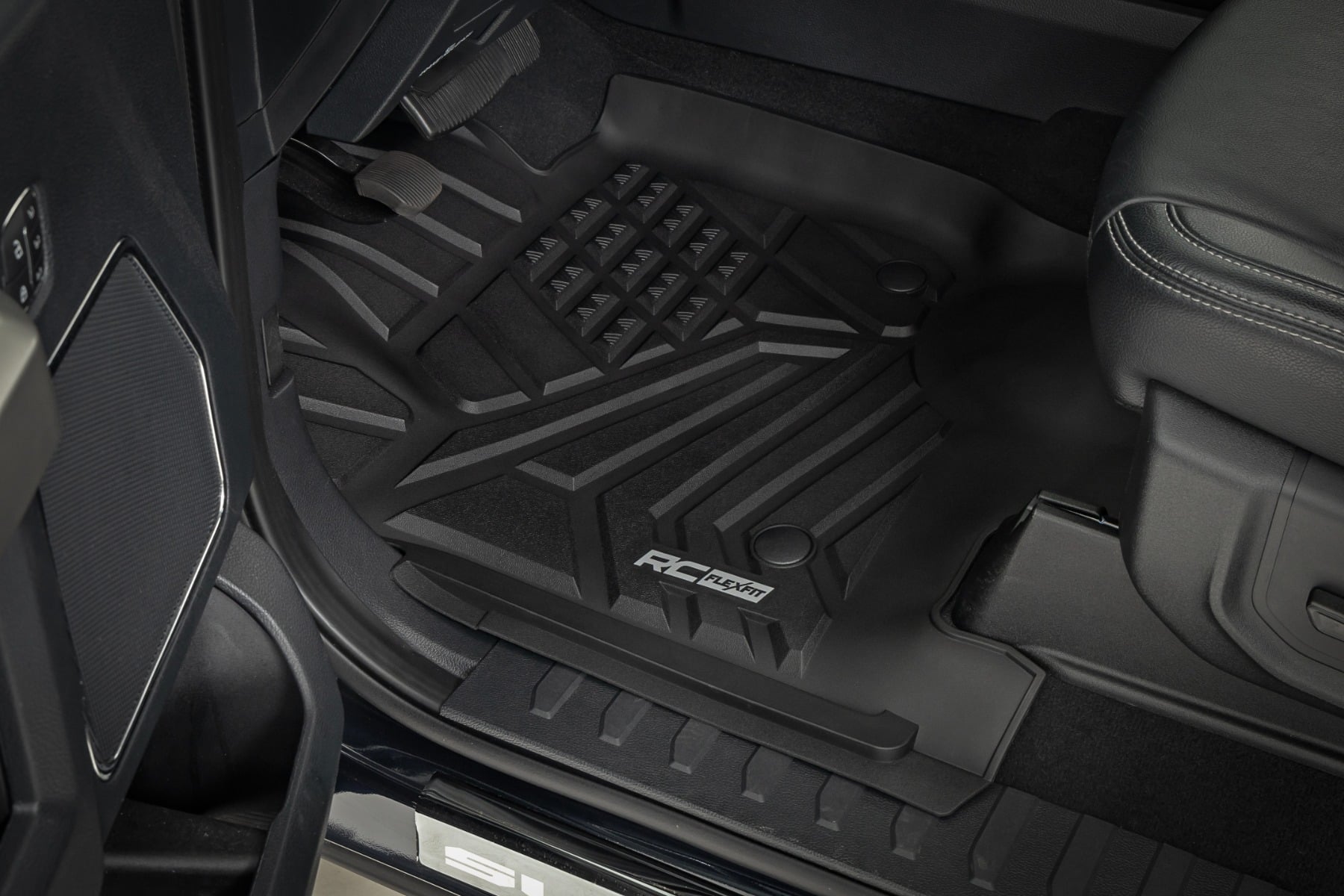 Flex-Fit Floor Mats Front Ford F-250/F-350 Super Duty 2WD/4WD (2017-2026) Rough Country-1