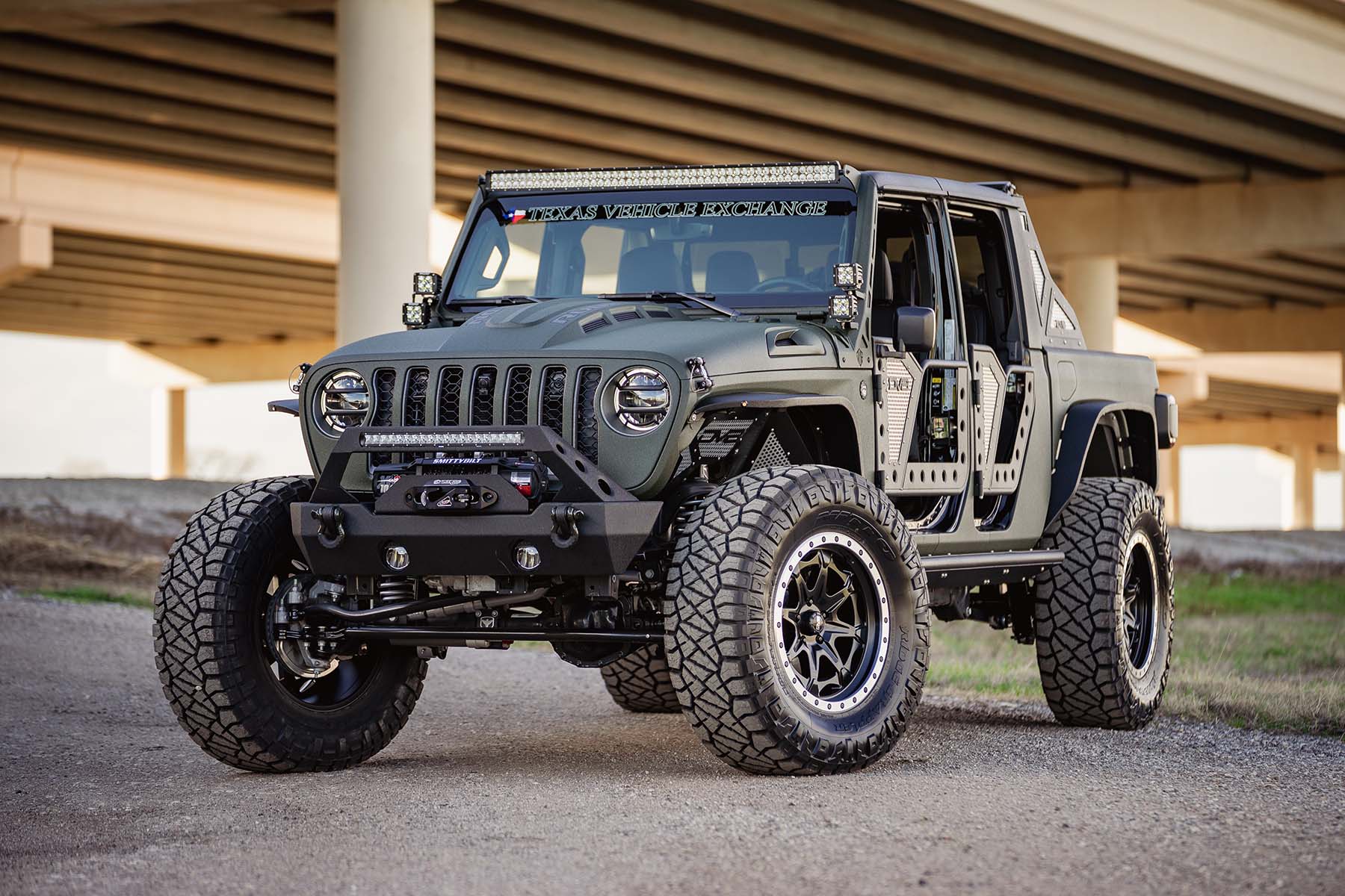 2018 2025 Jeep Wrangler JL JLU Gladiator JT Heat Dispersion Hood Non 392 or Non Mojave DV8 Offroad-7