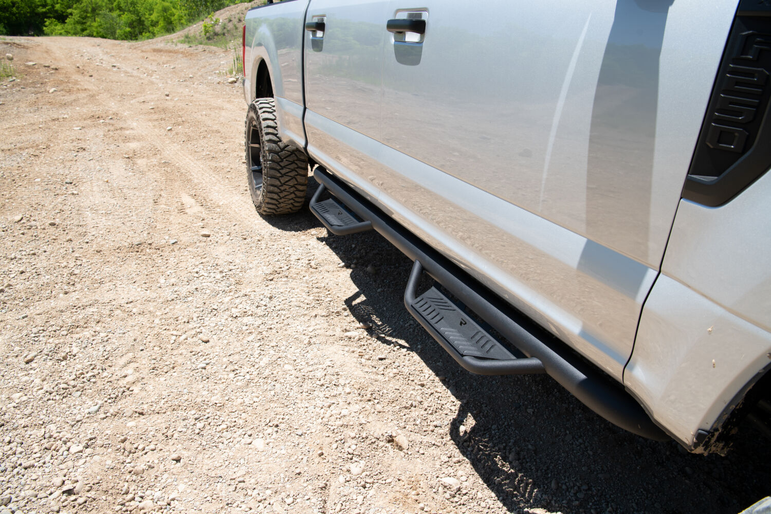Podium Step LG Wheel-to-Wheel with Bed Access (3 Steps per Side) 3 Inch Main Tube Diameter 2017-2026 Ford F-250/350 6.75 Inch Bed Crew Cab Textured Black NFab-4