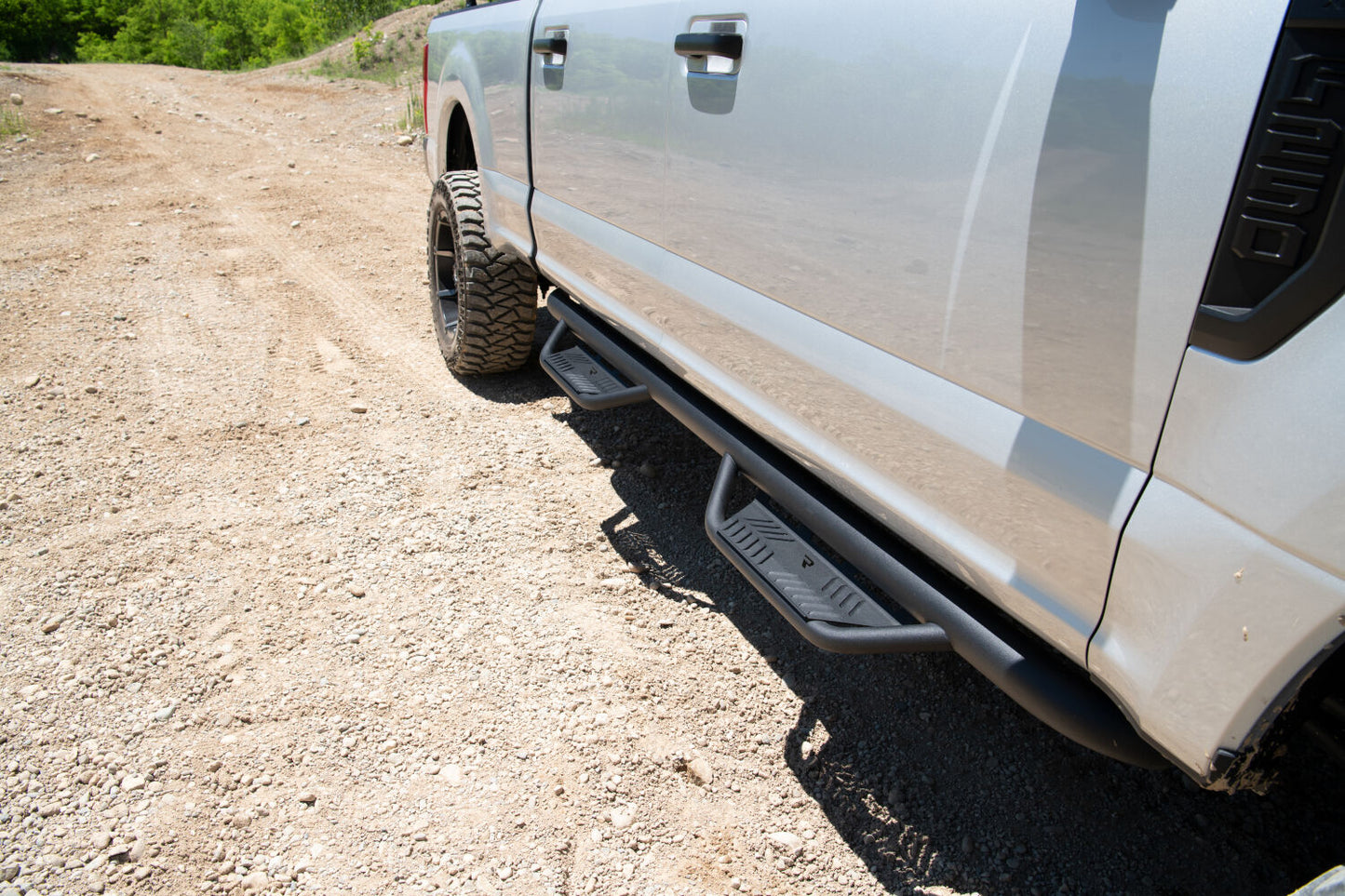 Podium Step LG Cab Length (2 Steps per Side) 3 Inch Main Tube Diameter 1999-2016 Ford F-250/350/450/550 Crew Cab Textured Black NFab-2